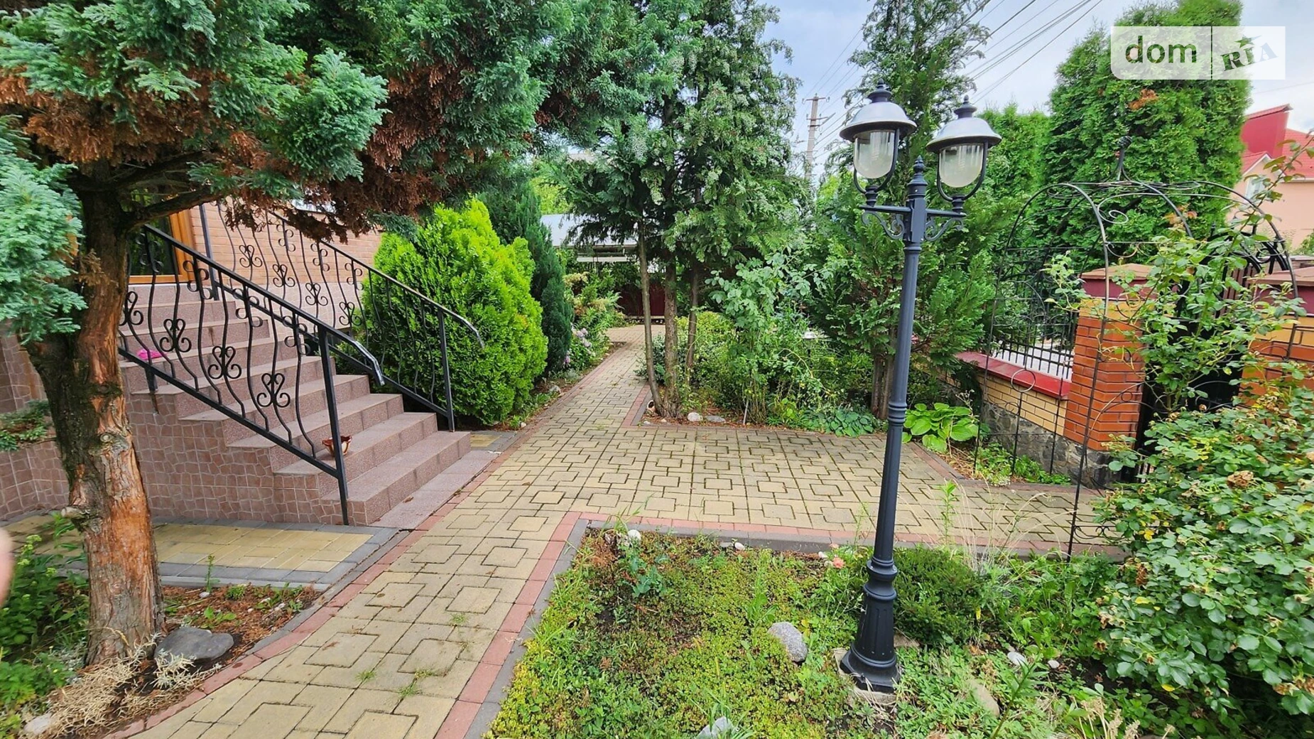 Продается дом на 2 этажа 225 кв. м с участком, цена: 227000 $ - фото 2