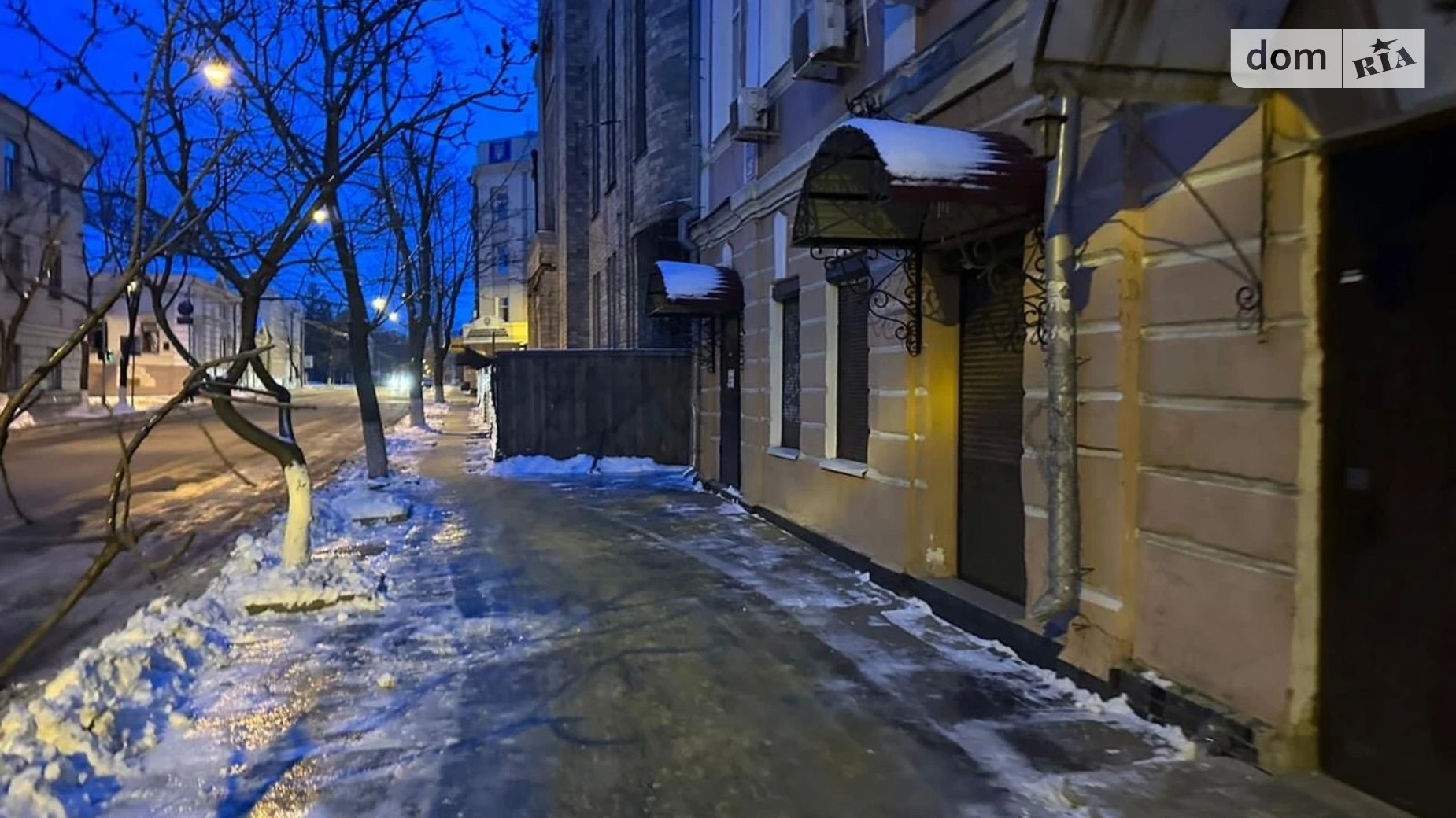 Сдается в аренду офис 146 кв. м в бизнес-центре, цена: 10000 грн - фото 2