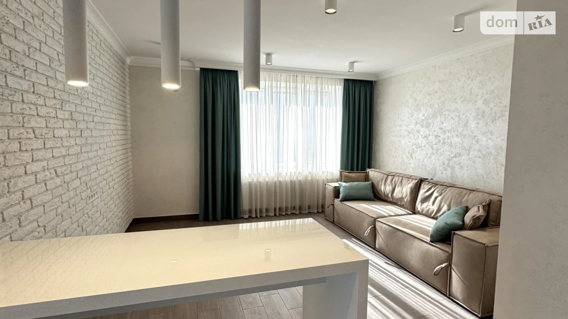 Продается 2-комнатная квартира 65.5 кв. м в Хмельницком, ул. Панаса Мирного, 18А - фото 2