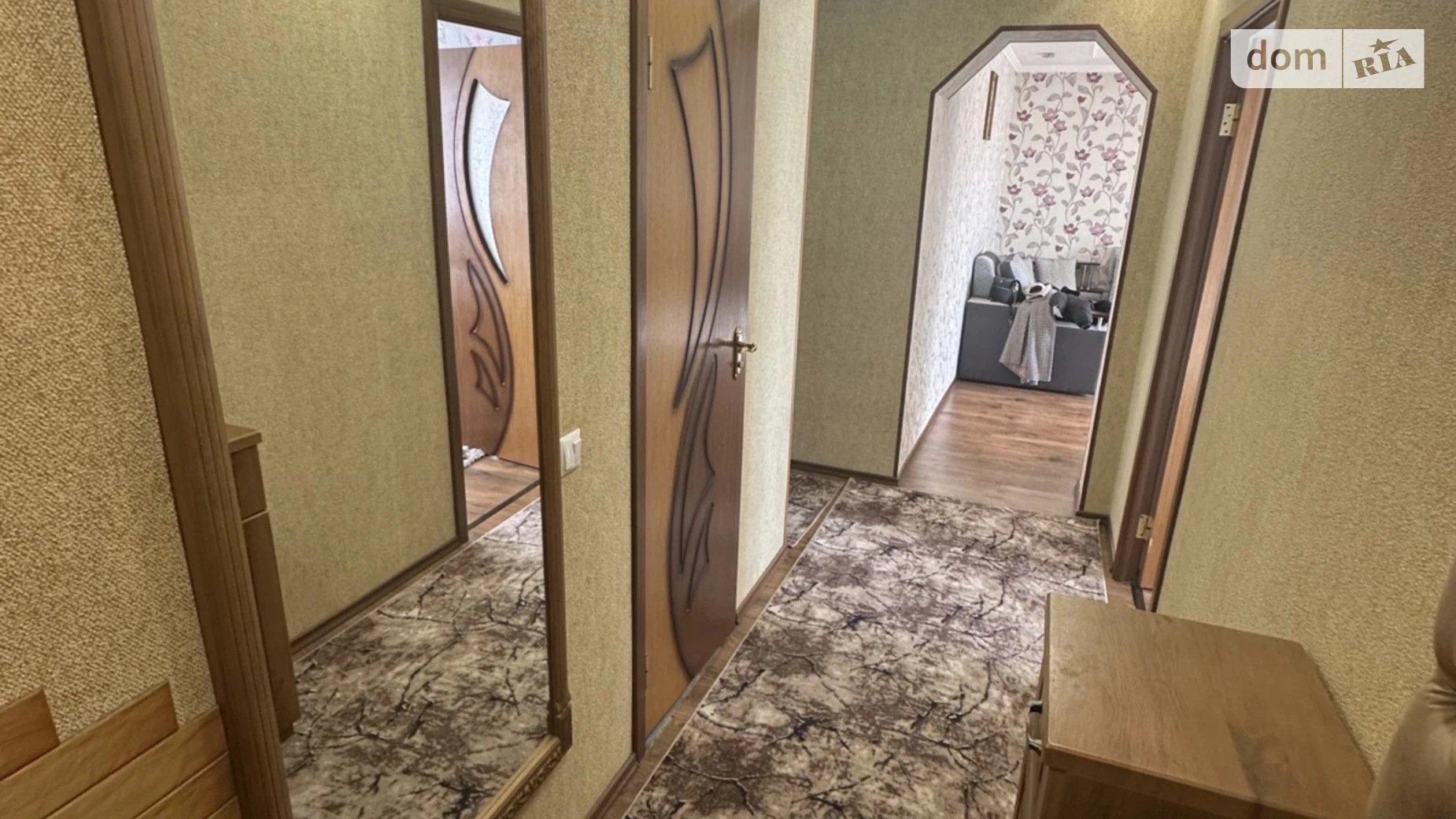 Продается 3-комнатная квартира 72 кв. м в Черновцах, пер. Вишневый - фото 2