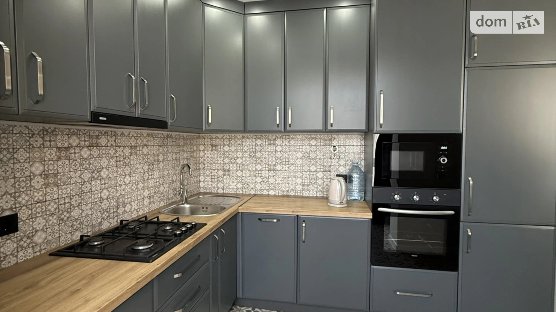 Продается 1-комнатная квартира 42 кв. м в Ивано-Франковске, ул. Высочана Семена - фото 5