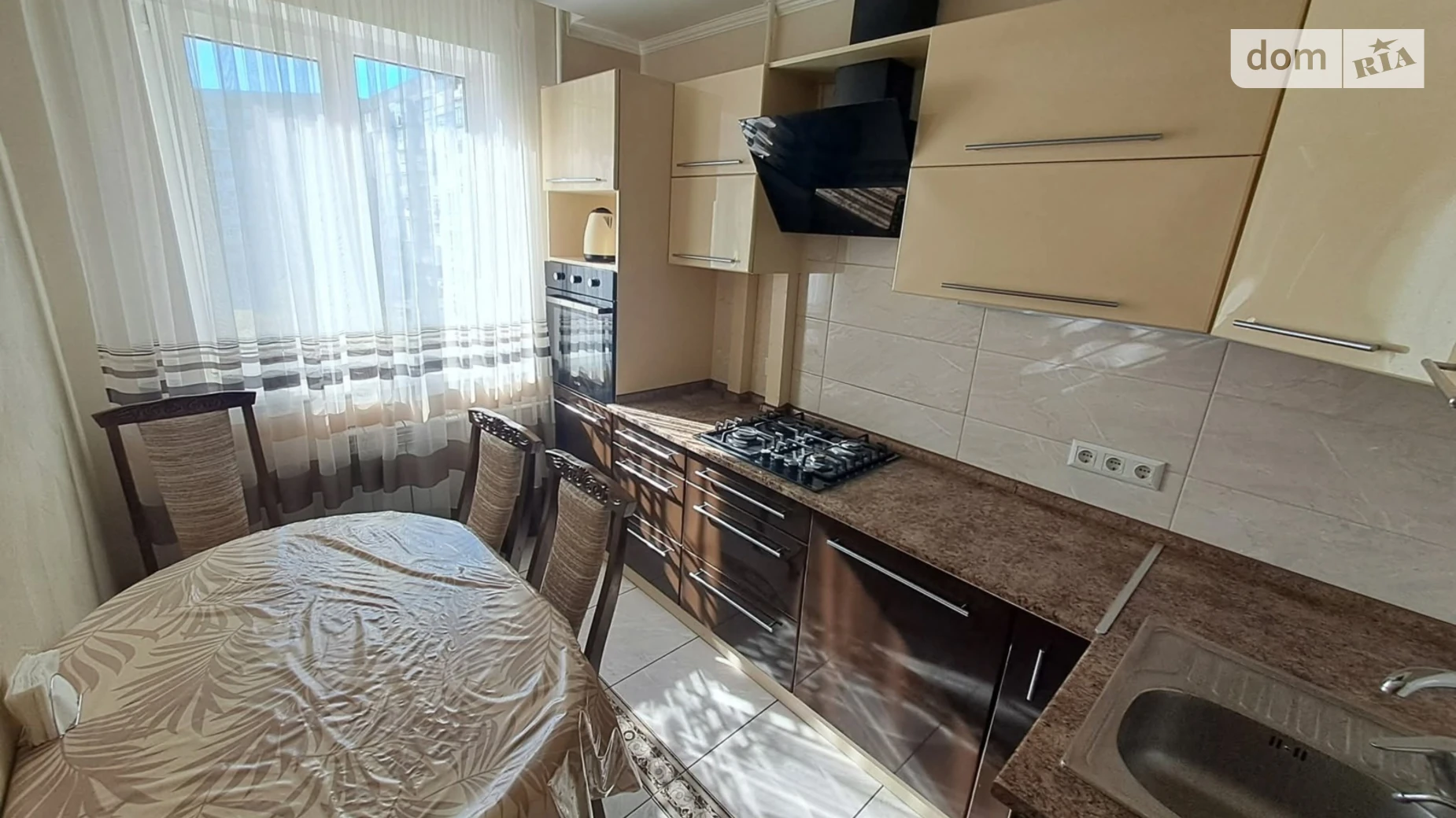 Продається 3-кімнатна квартира 65 кв. м у Чорноморську, вул. Лазурна(Гайдара) - фото 2