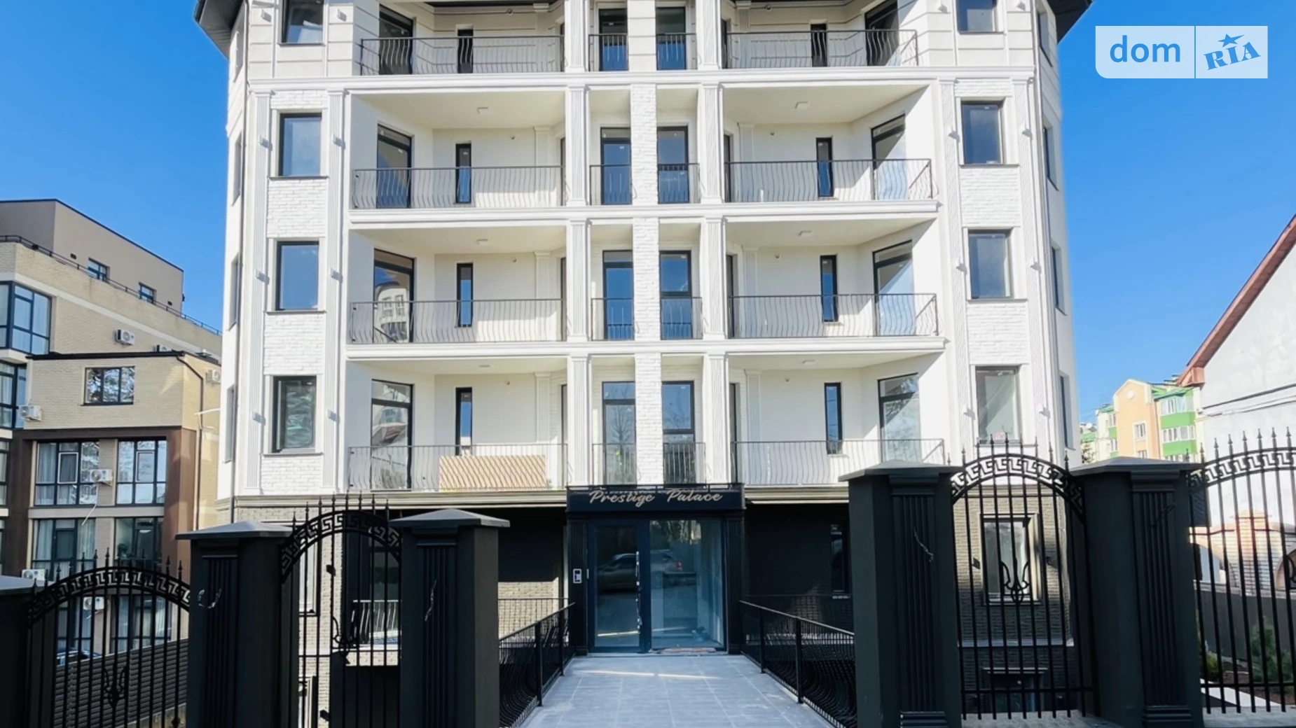 Продается 1-комнатная квартира 48 кв. м в Черновцах, ул. Дмитрия Ковалева(Минина Кузьмы), 10 - фото 2