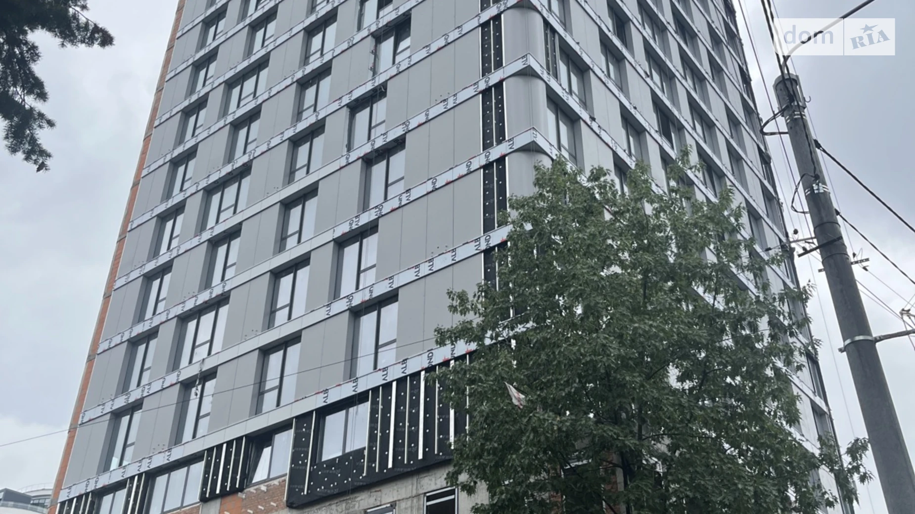 Продается 1-комнатная квартира 47 кв. м в Ивано-Франковске, ул. Гетьмана Ивана Мазепы, 142 - фото 2