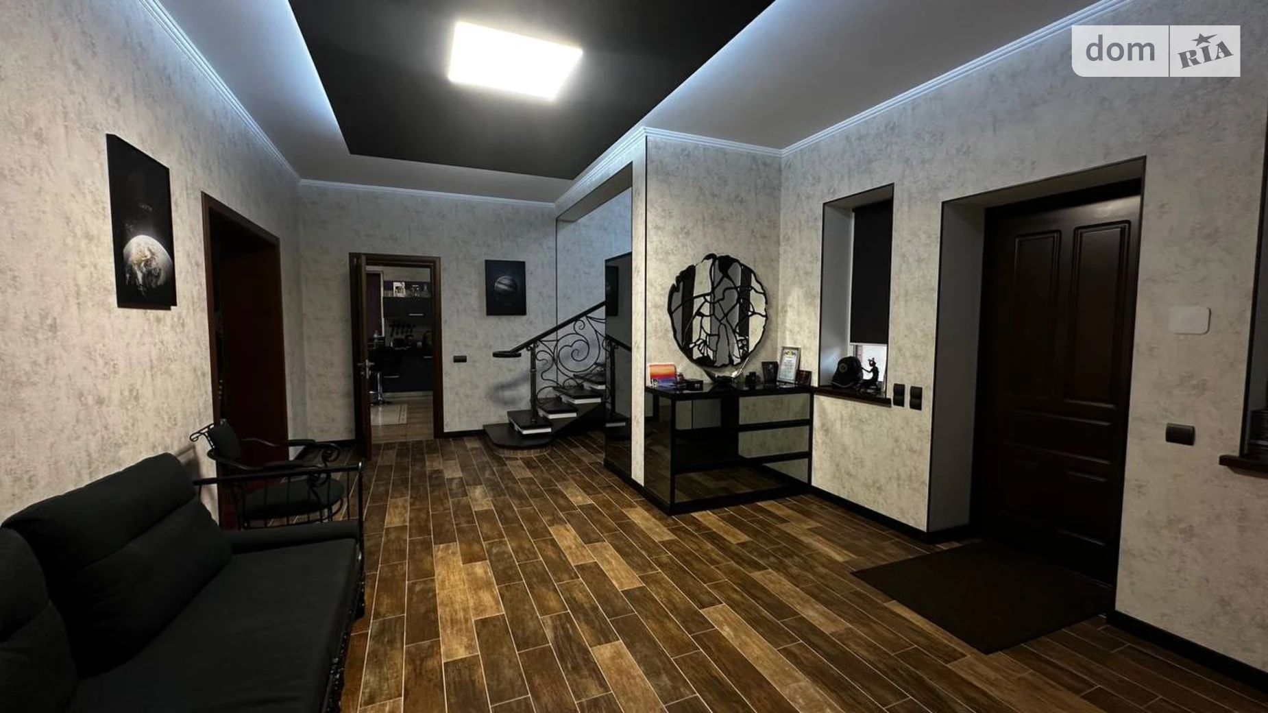 Продается дом на 2 этажа 320 кв. м с балконом, цена: 750000 $ - фото 3