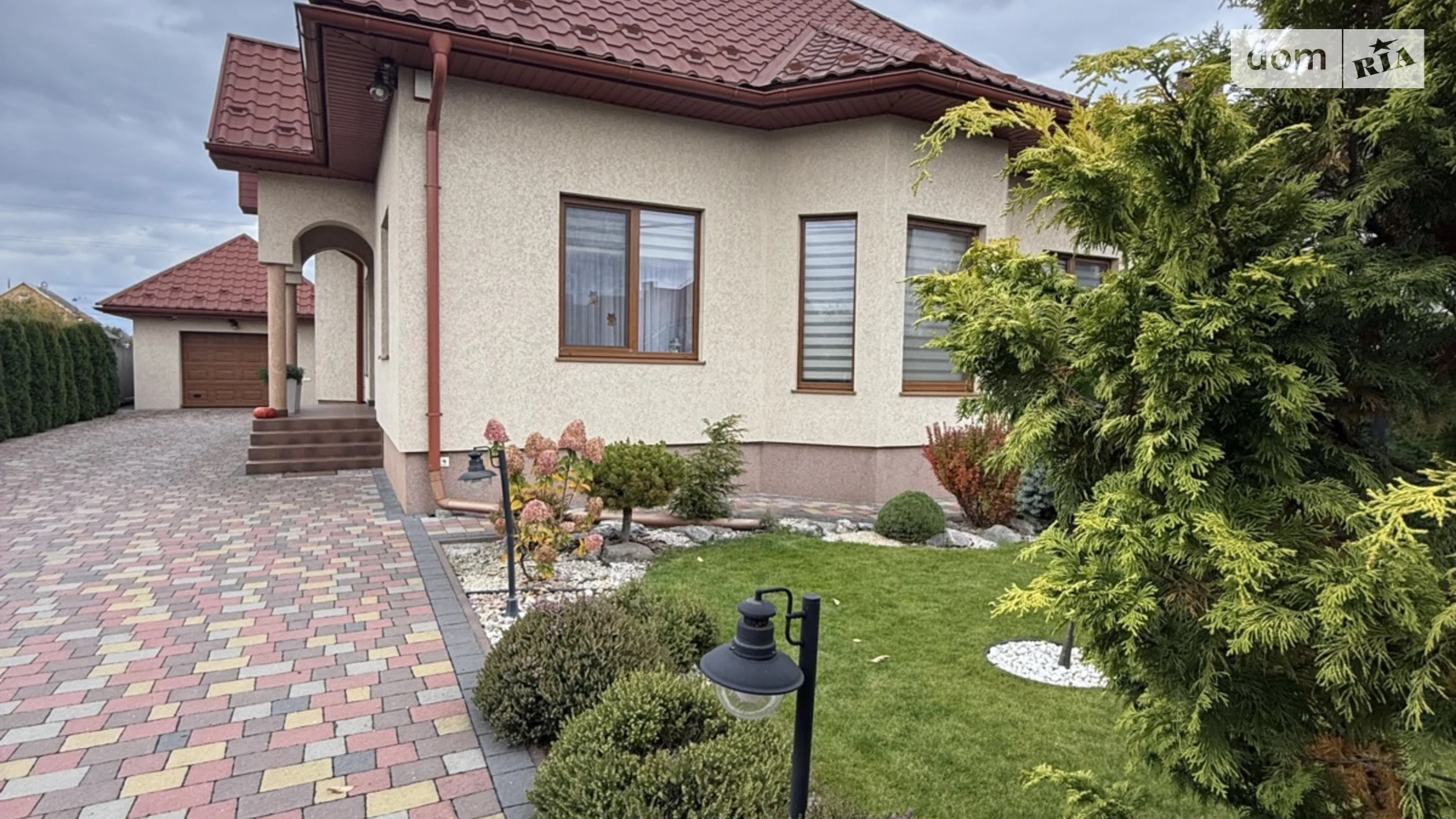 Продается одноэтажный дом 150 кв. м с бассейном, цена: 265000 $ - фото 3