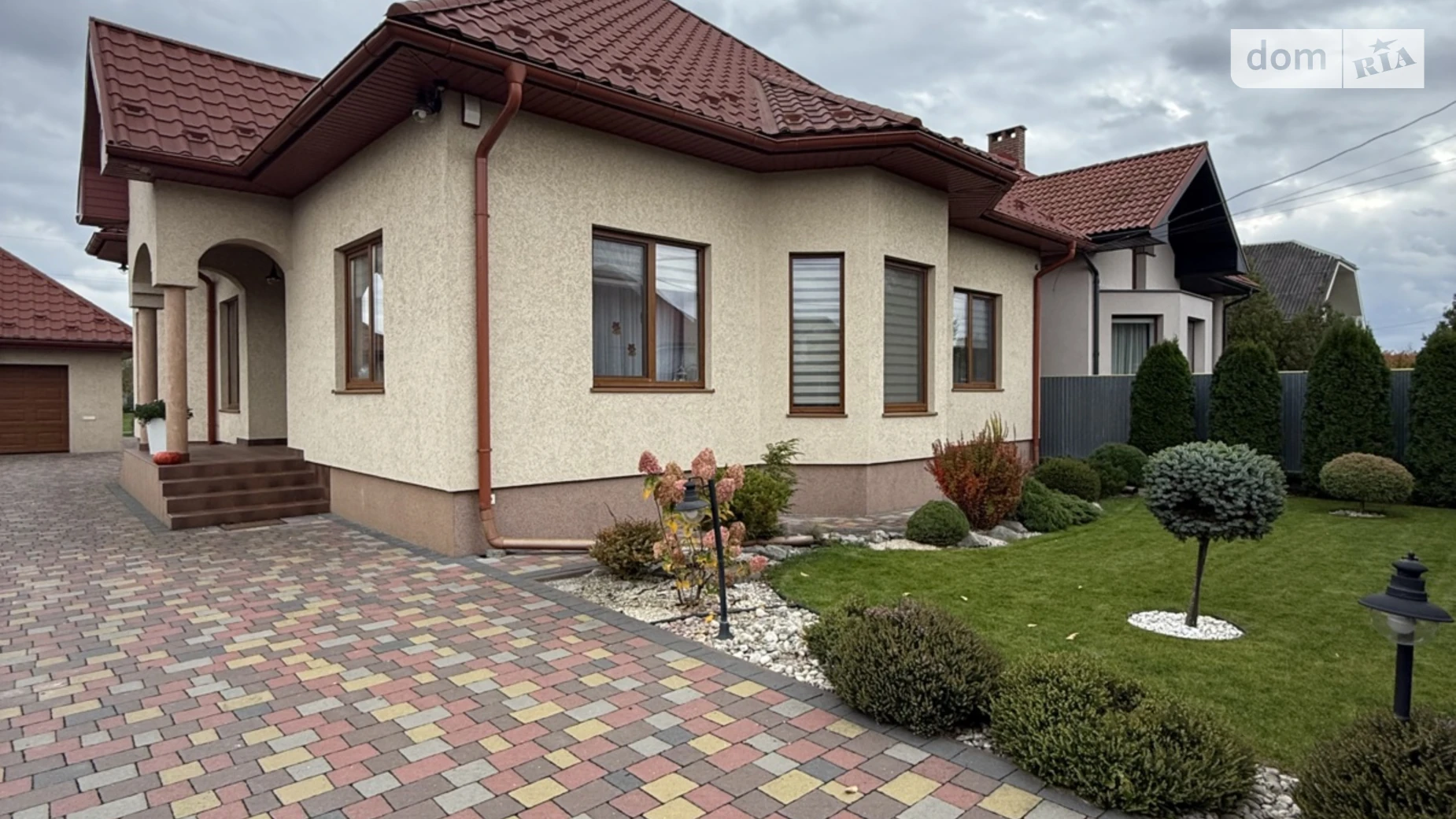 Продается одноэтажный дом 150 кв. м с бассейном, цена: 265000 $ - фото 4