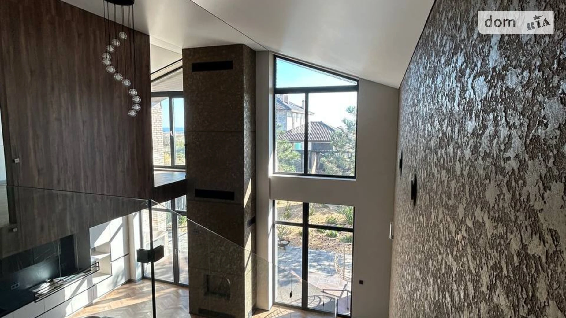 Продается дом на 2 этажа 170 кв. м с гаражом, цена: 450000 $ - фото 3