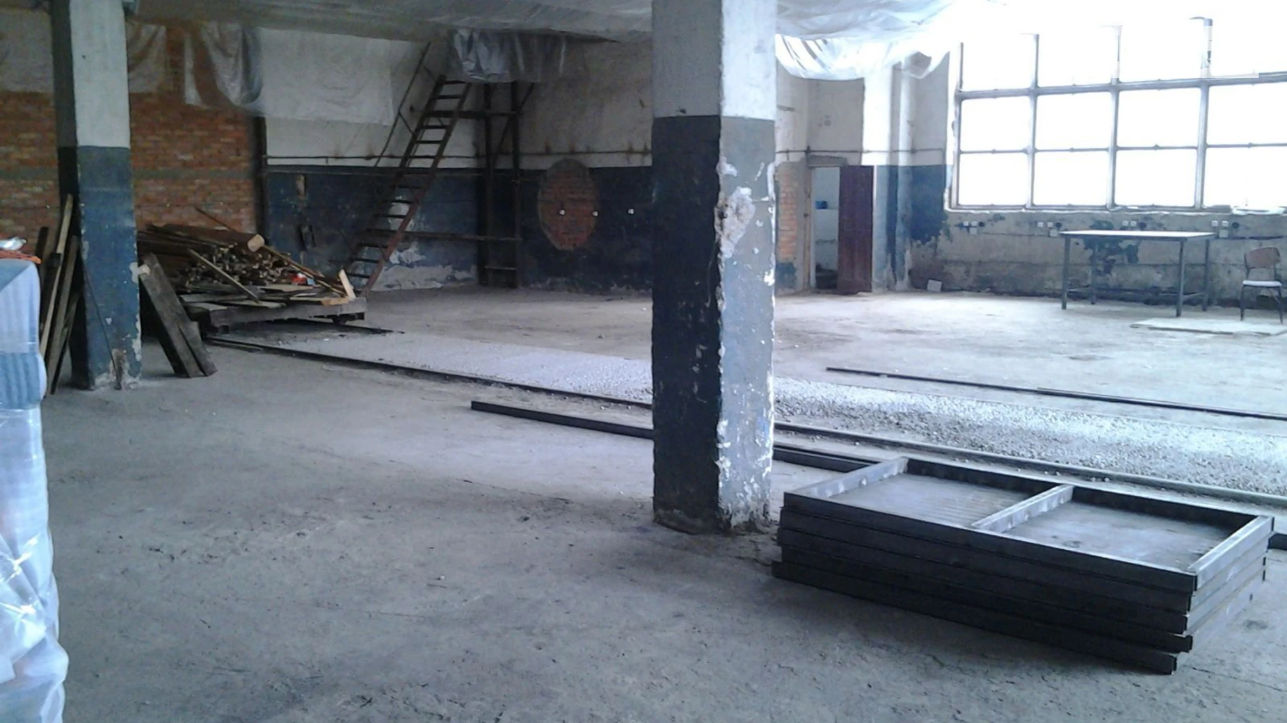 Продается объект сферы услуг 350 кв. м в 1-этажном здании, цена: 235400 € - фото 2