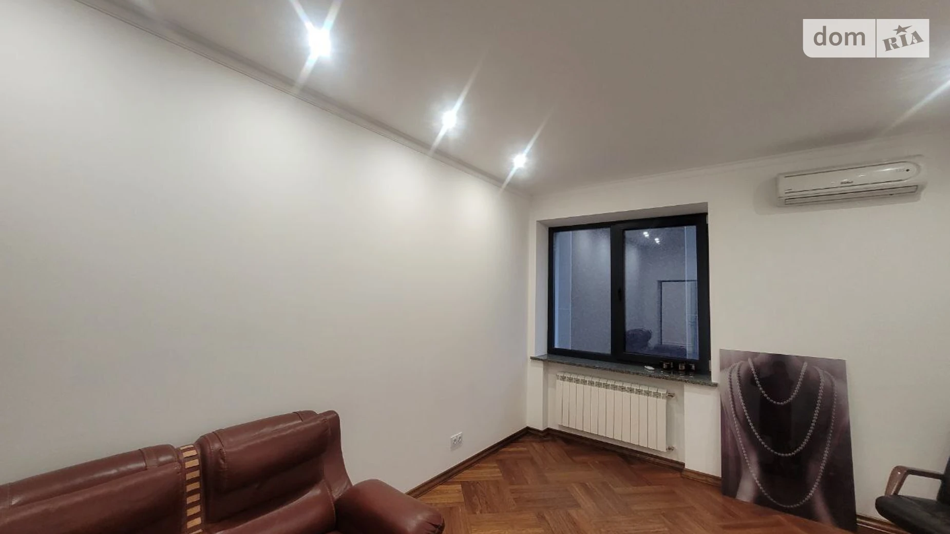 Сдается в аренду офис 125 кв. м в бизнес-центре, цена: 37500 грн - фото 4