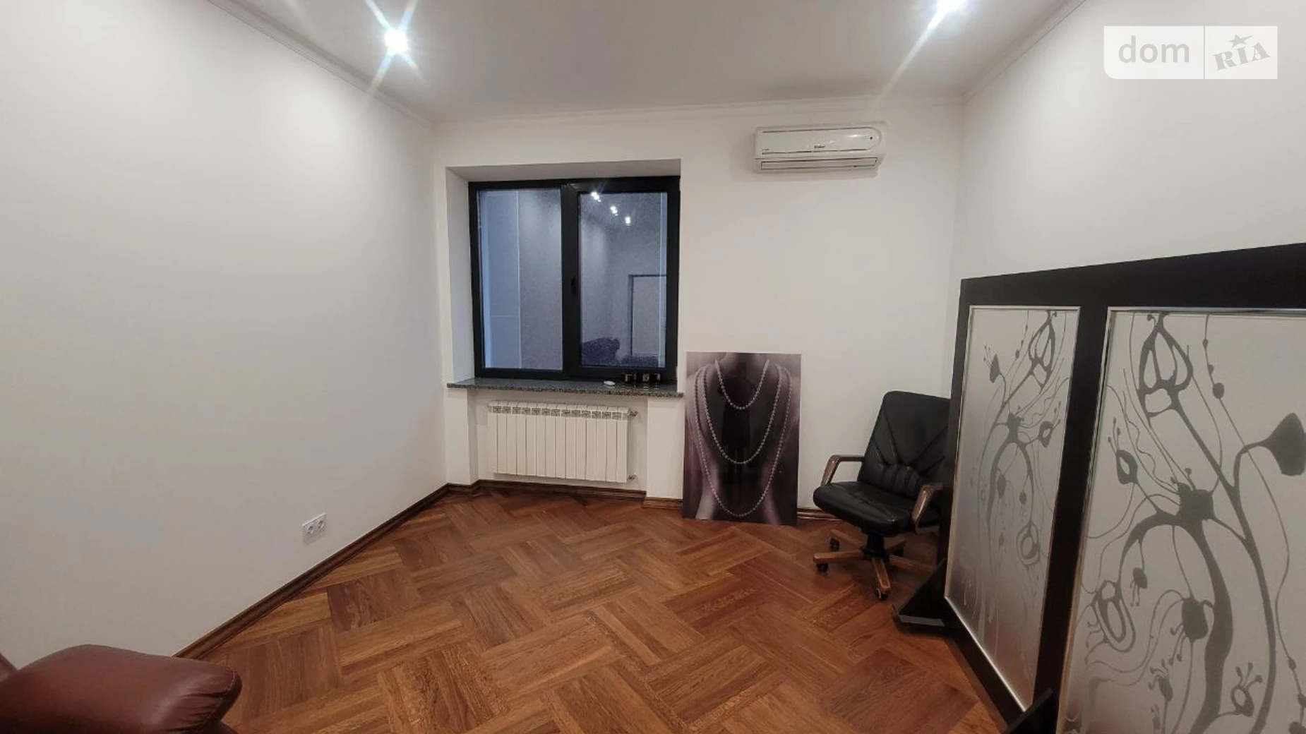 Сдается в аренду офис 125 кв. м в бизнес-центре, цена: 37500 грн - фото 2
