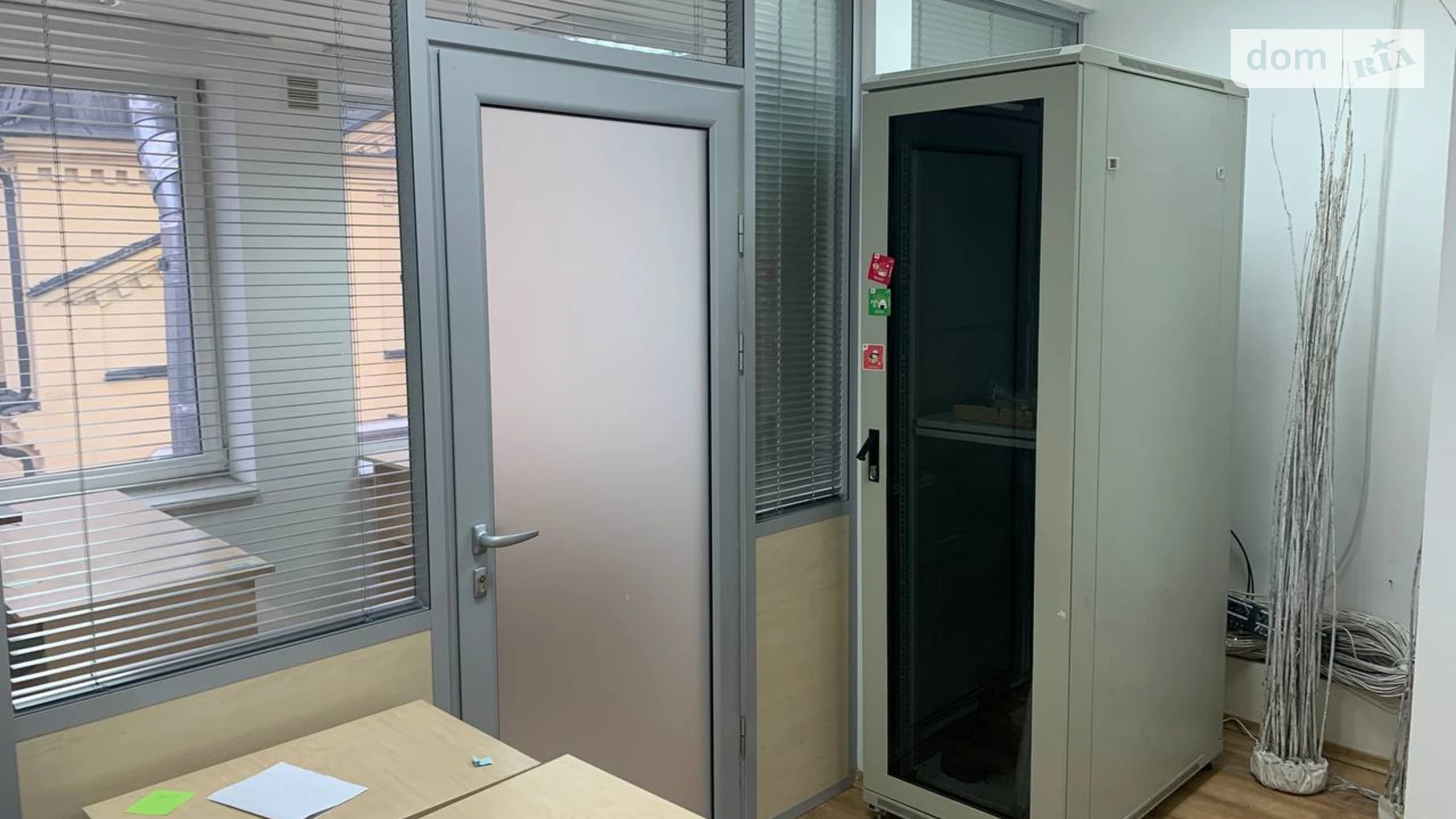 Сдается в аренду офис 107.9 кв. м в бизнес-центре, цена: 45000 грн - фото 3