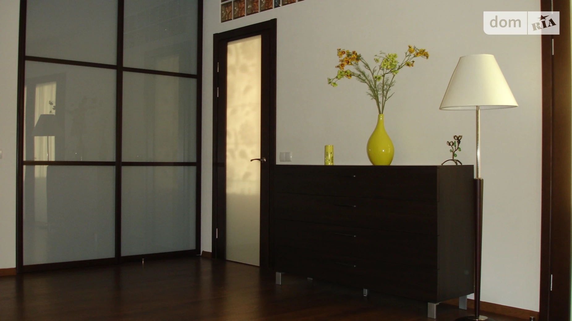 Продается 2-комнатная квартира 62 кв. м в Одессе, ул. Тополевая, 14/1 - фото 2