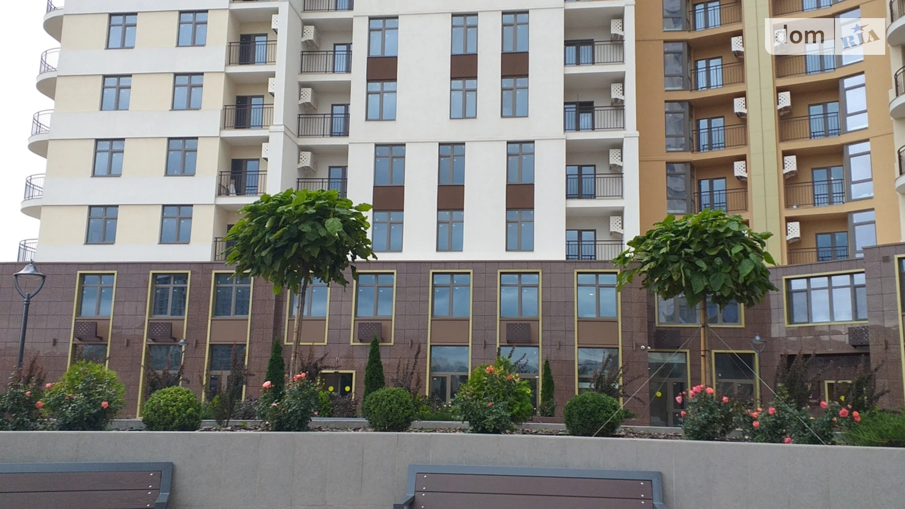 Продается 2-комнатная квартира 71 кв. м в Одессе, ул. Краснова, 1 - фото 3