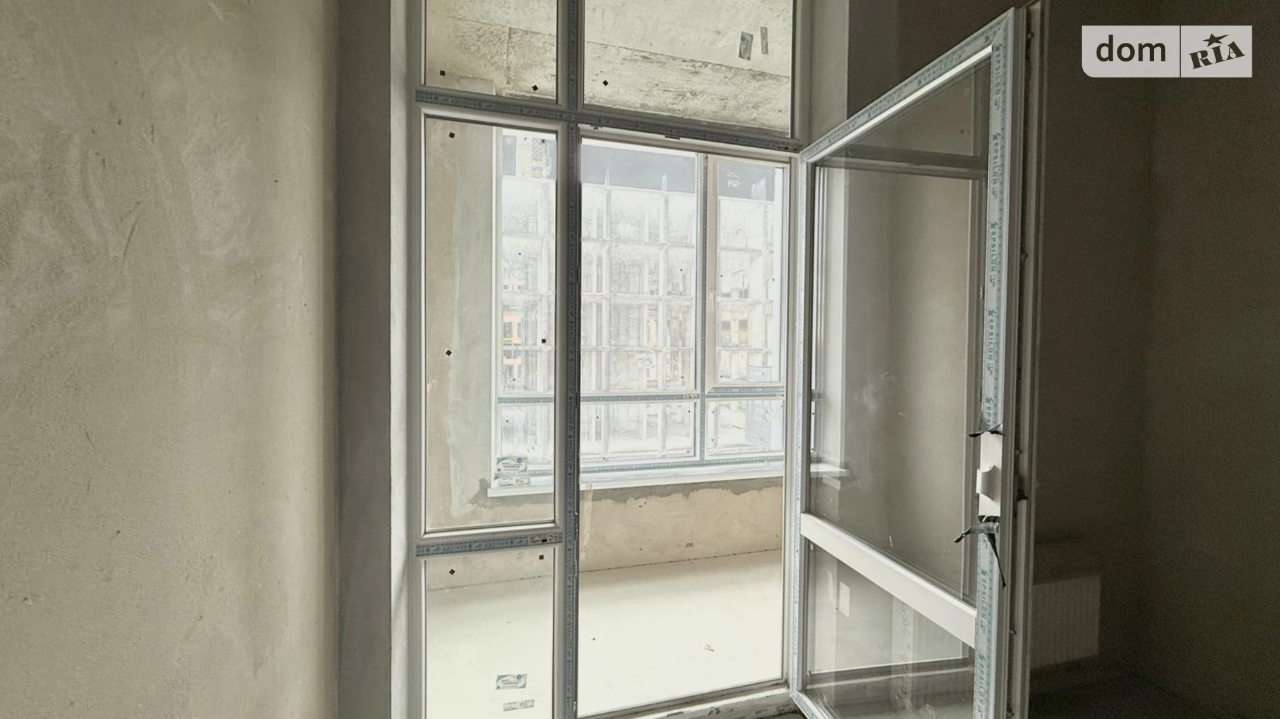 Продается 1-комнатная квартира 50.3 кв. м в Ровно, ул. Черновола Вячеслава, 82А - фото 5