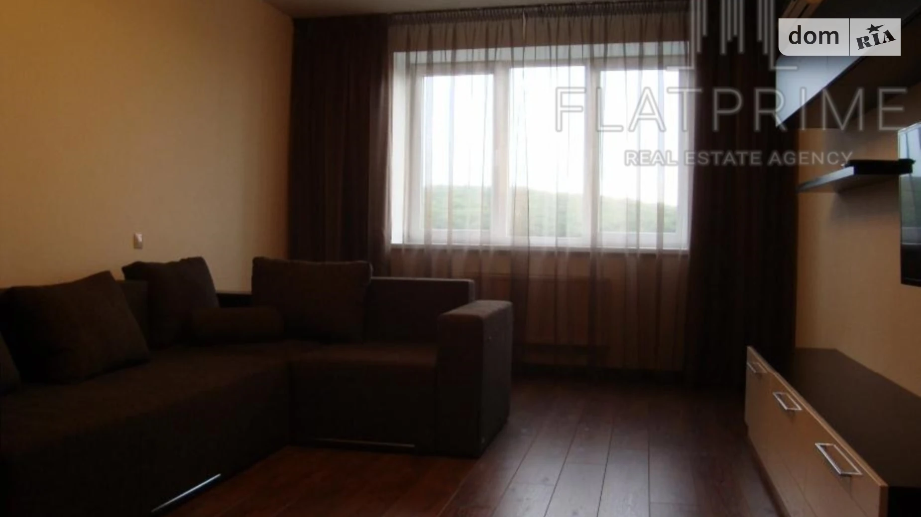 Продается 1-комнатная квартира 49 кв. м в Киеве, ул. Анны Ахматовой, 28 - фото 2