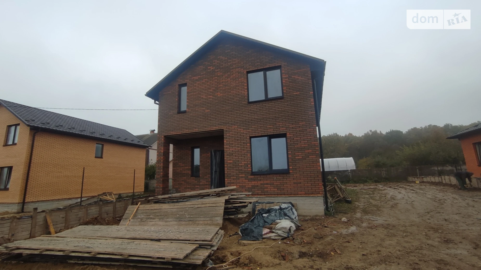 Продается дом на 2 этажа 120 кв. м с гаражом, цена: 85000 $ - фото 2
