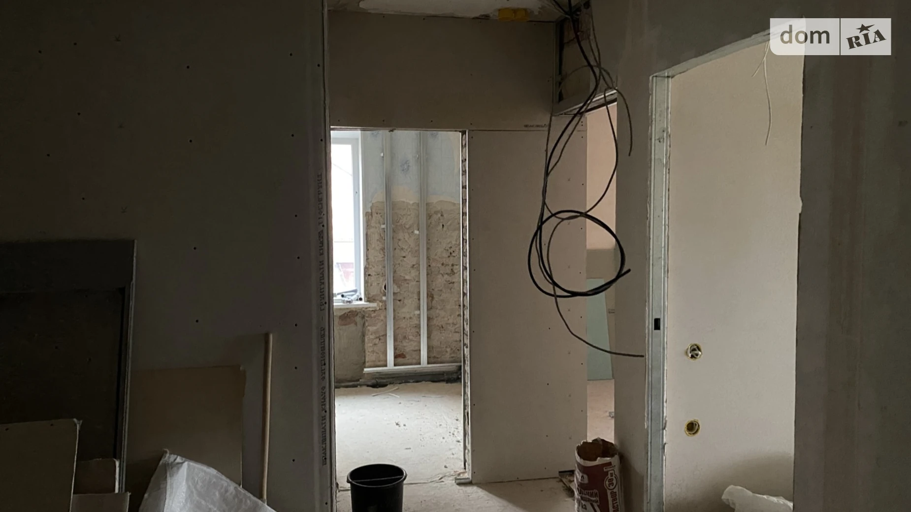 Продается 3-комнатная квартира 99 кв. м в Полтаве, ул. Коряка Дмитрия, 5 - фото 3