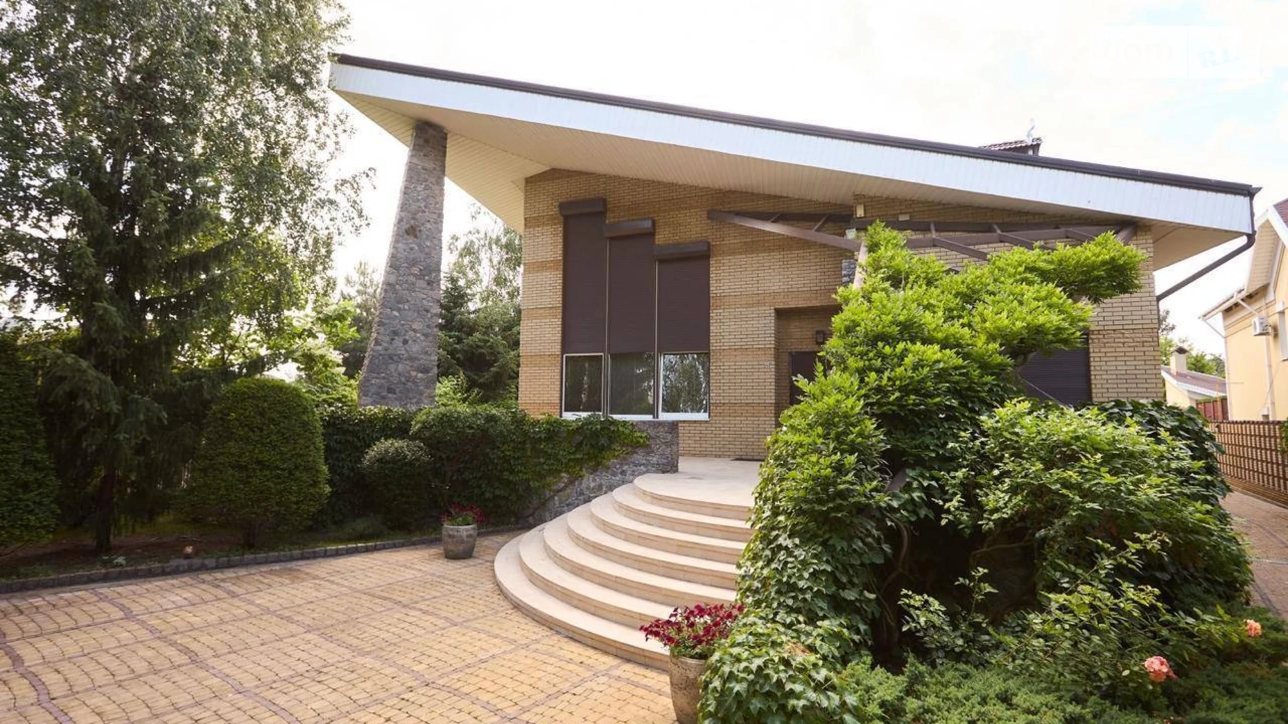 Продается дом на 2 этажа 465 кв. м с камином, цена: 550000 $ - фото 3