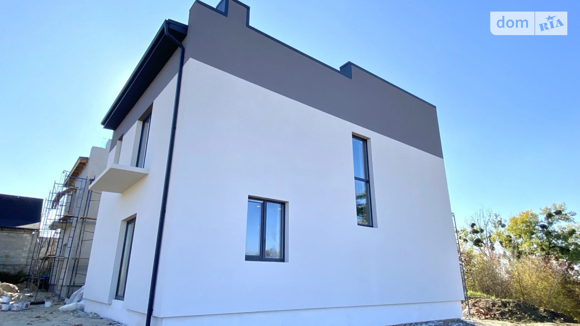 Продается дом на 2 этажа 136 кв. м с камином, цена: 125000 $ - фото 2