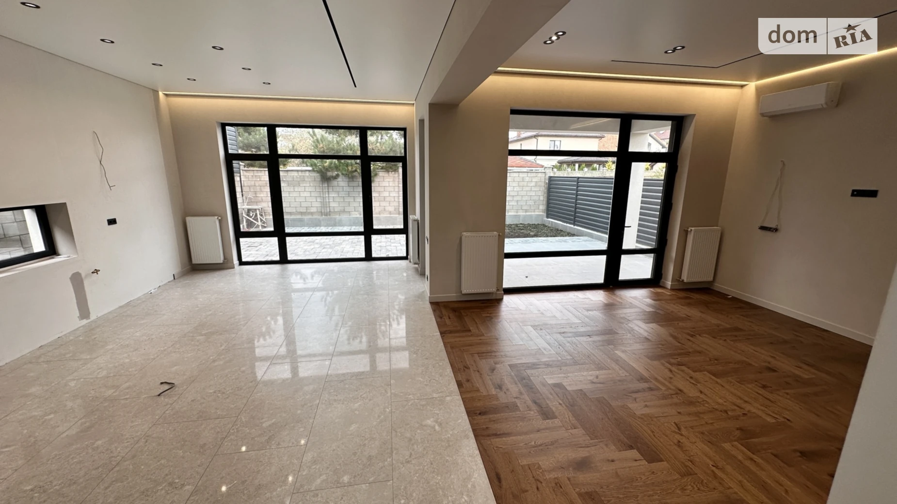 Продается дом на 2 этажа 180 кв. м с балконом, цена: 400000 $ - фото 2