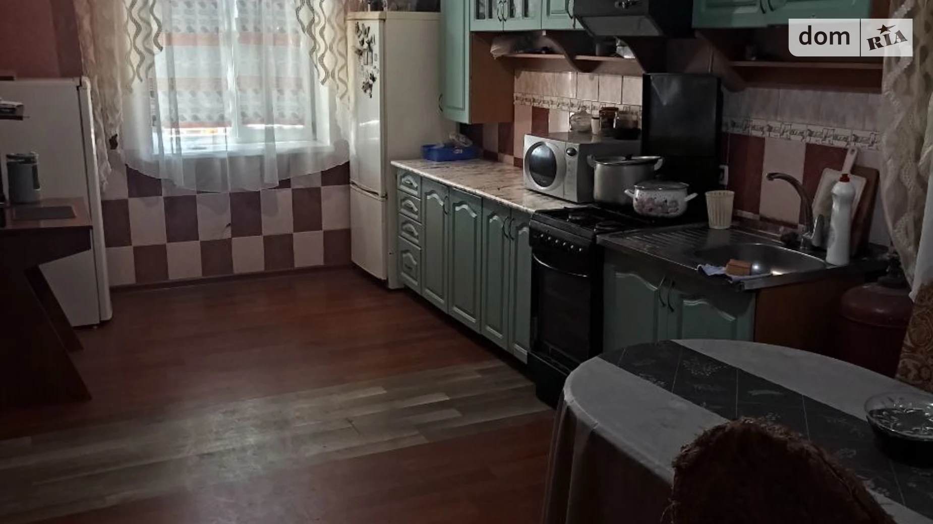 Продается дом на 3 этажа 200 кв. м с гаражом, цена: 50000 $ - фото 5