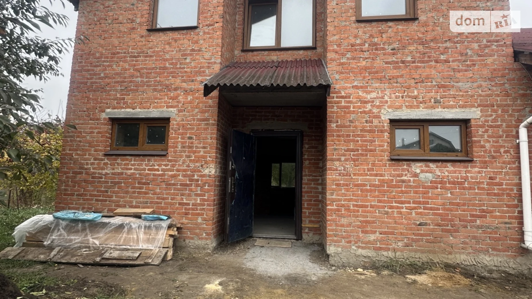 Продается дом на 2 этажа 170 кв. м с камином, цена: 75000 $ - фото 2