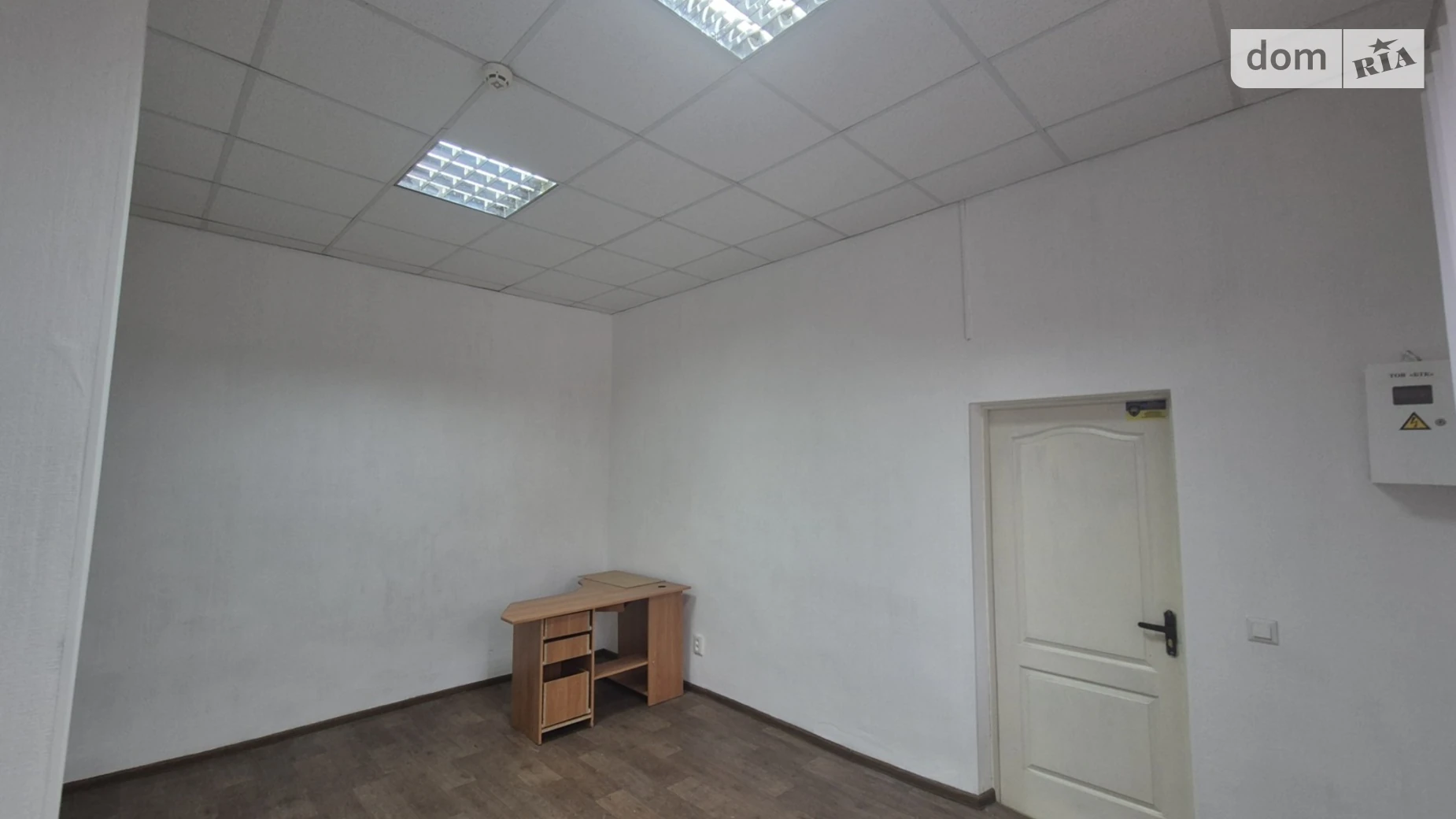 Сдается в аренду офис 18 кв. м в бизнес-центре, цена: 4700 грн - фото 4