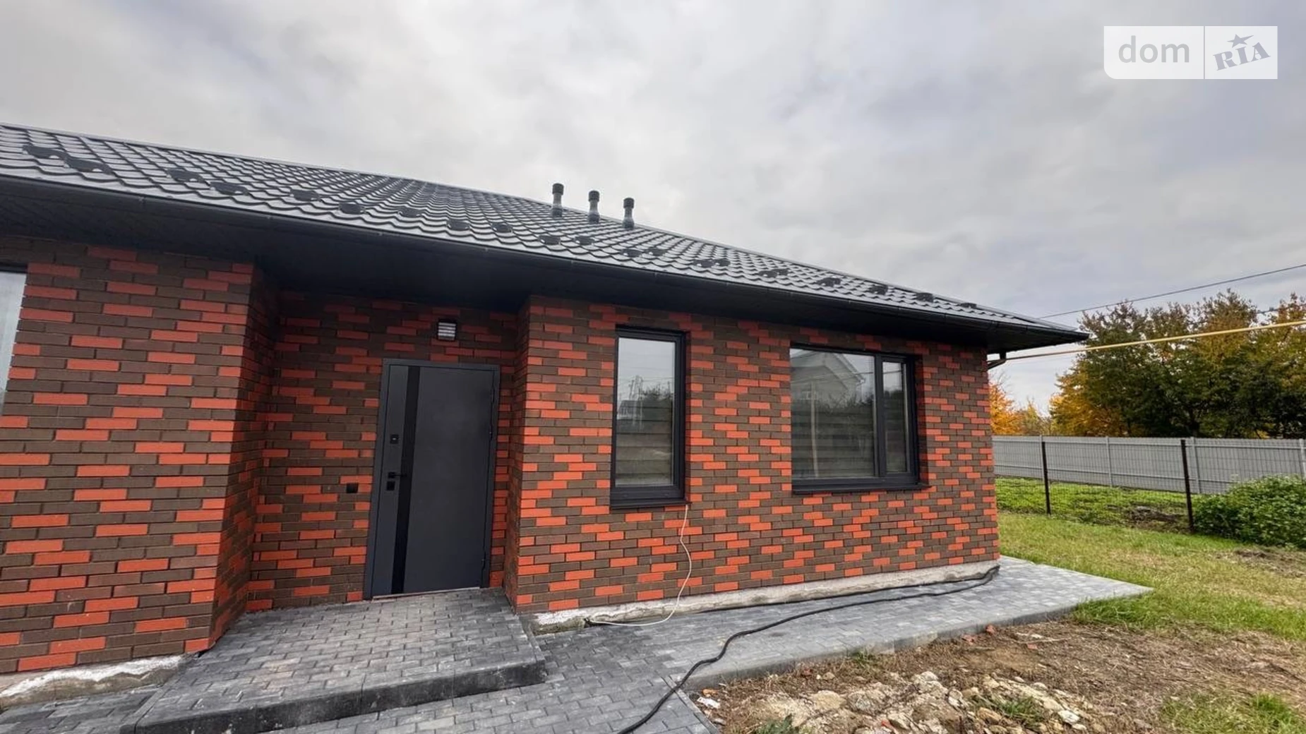 Продается одноэтажный дом 100 кв. м с баней/сауной, цена: 140000 $ - фото 3
