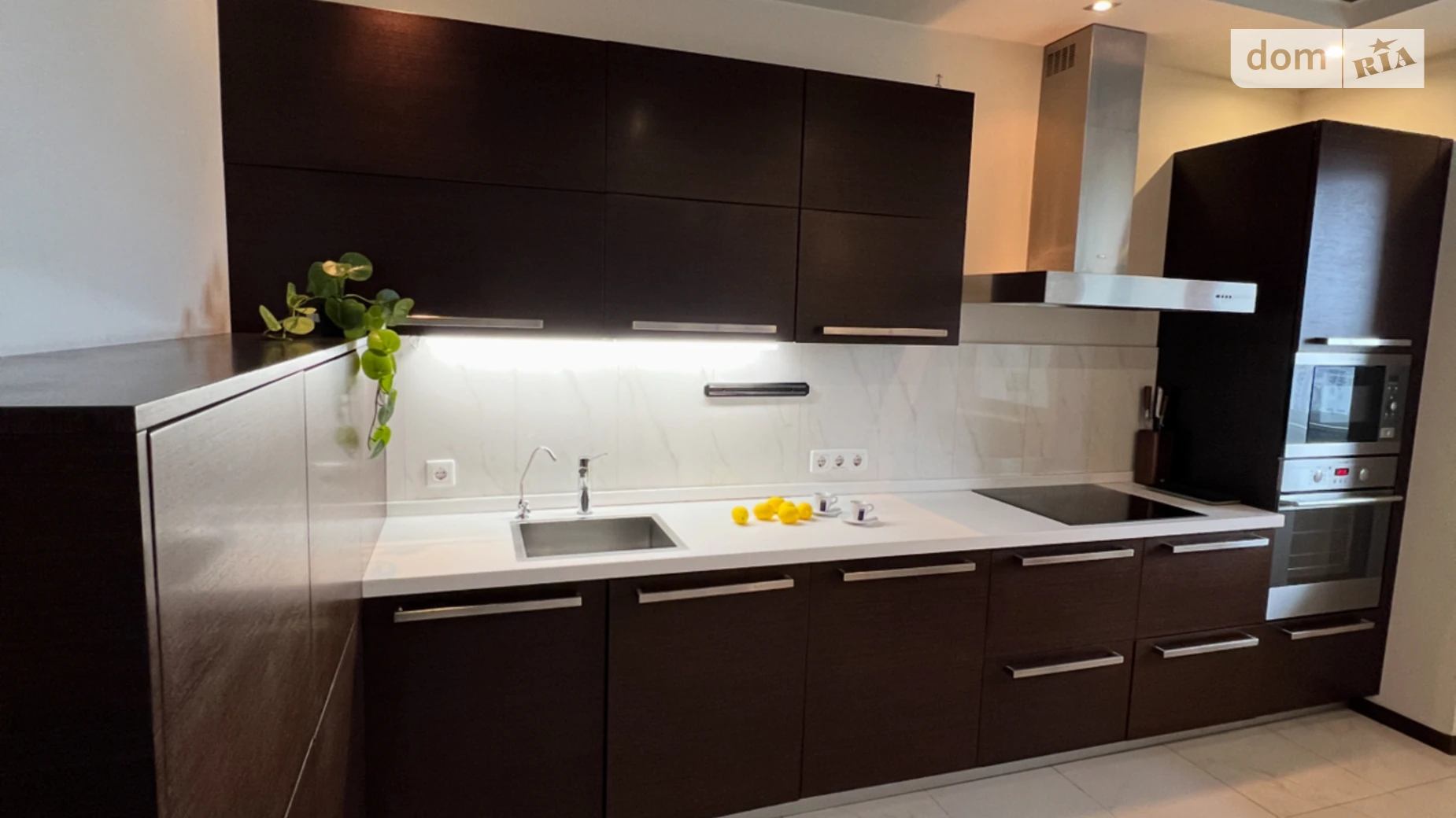 Продается 2-комнатная квартира 80 кв. м в Киеве, бул. Верховного Совета, 14Б - фото 2