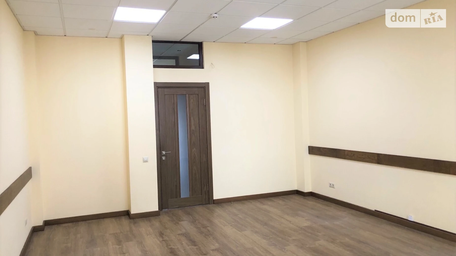 Сдается в аренду офис 30 кв. м в бизнес-центре, цена: 300 $ - фото 3