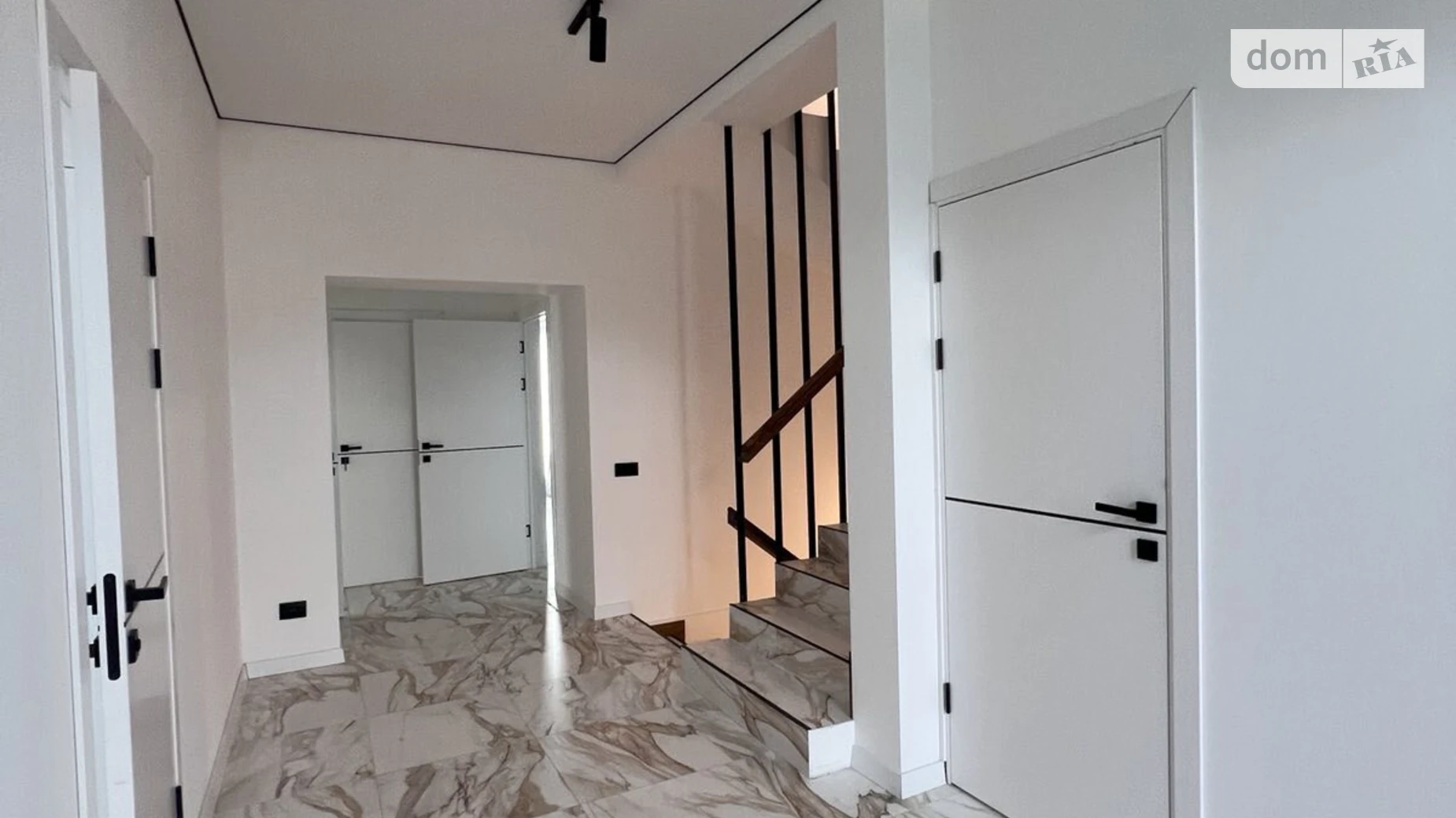 Продається будинок 3 поверховий 296 кв. м з каміном, цена: 270000 $ - фото 3