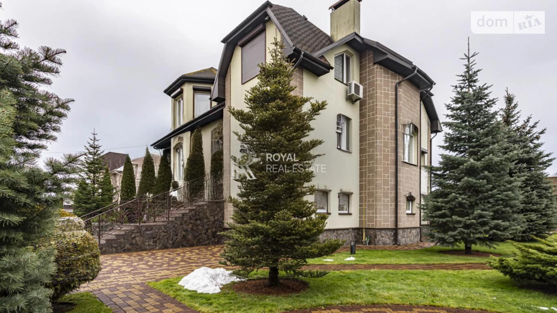 Продается дом на 3 этажа 400 кв. м с камином, цена: 800000 € - фото 3