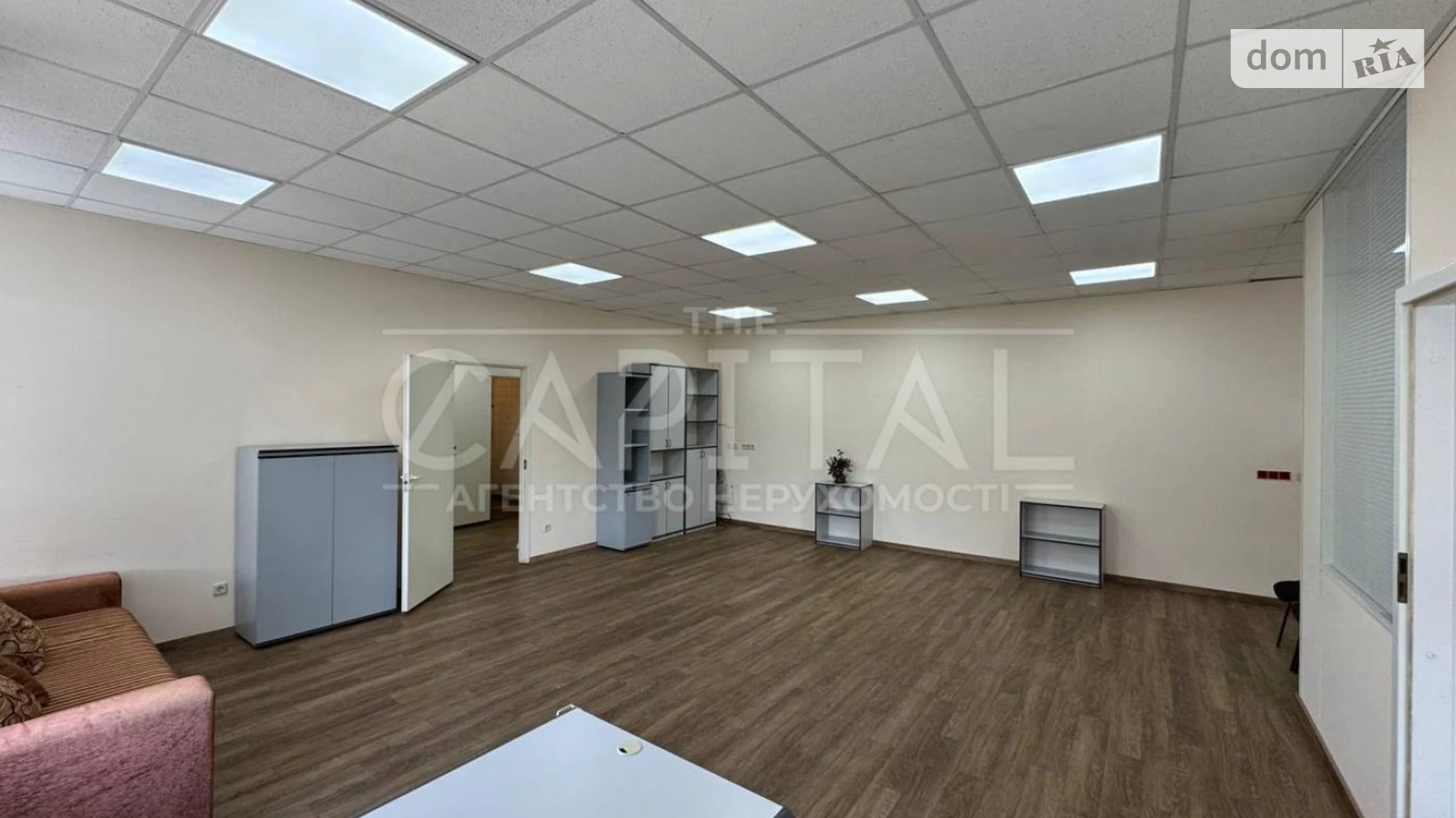 Сдается в аренду офис 128 кв. м в бизнес-центре, цена: 1600 $ - фото 3