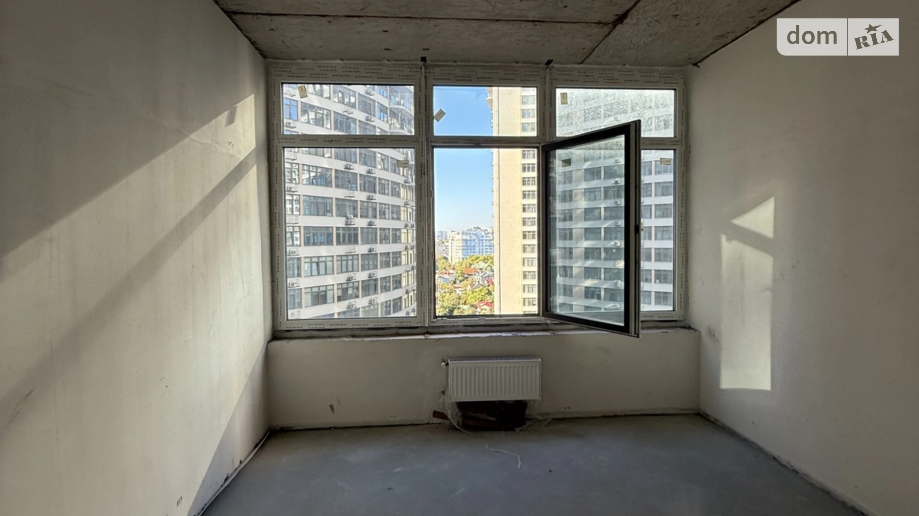 Продается 1-комнатная квартира 48 кв. м в Одессе, ул. Валерия Самофалова, 16А/6 - фото 2