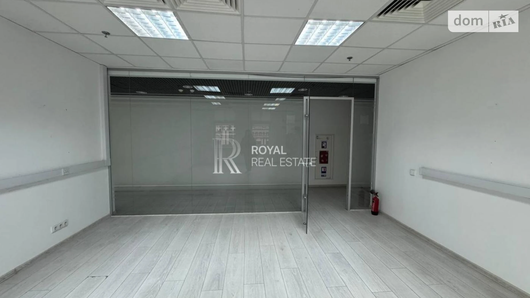 Сдается в аренду офис 740 кв. м в бизнес-центре, цена: 18650 $ - фото 2