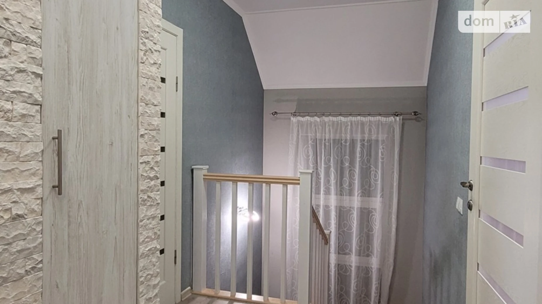 Сдается в аренду дом на 2 этажа 140 кв. м с балконом, цена: 1000 $ - фото 2