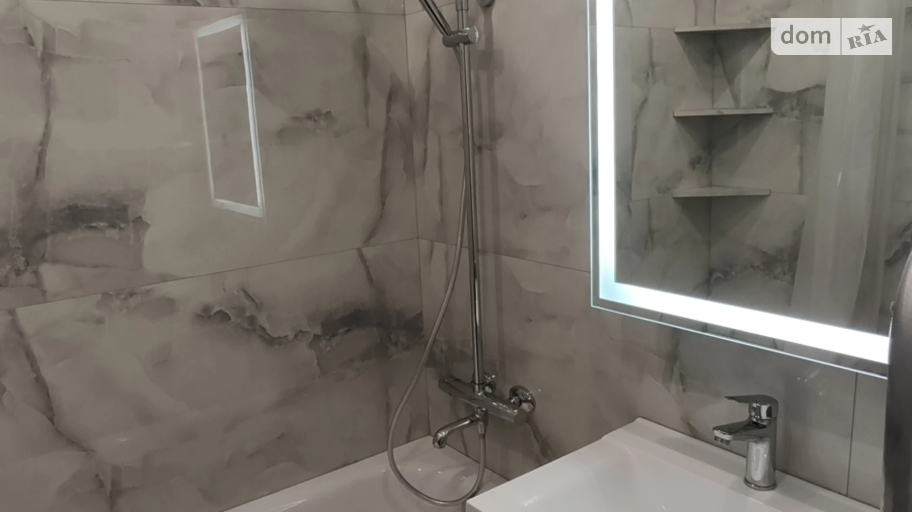 Сдается в аренду 4-комнатная квартира 81.56 кв. м в Киеве, ул. Прилужная, 14 - фото 2