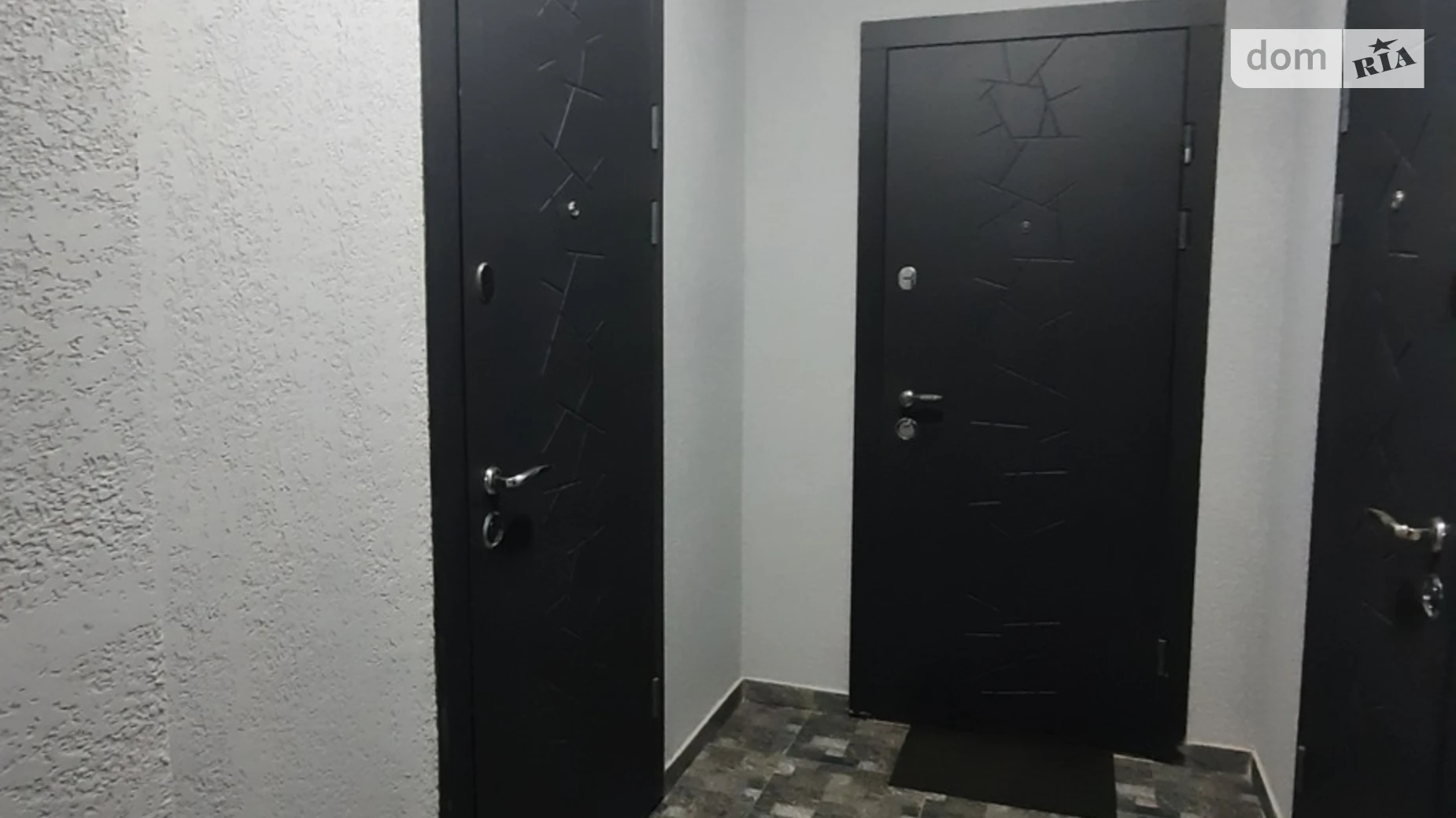 Продается 1-комнатная квартира 46.4 кв. м в Ужгороде, ул. Собранецкая - фото 3