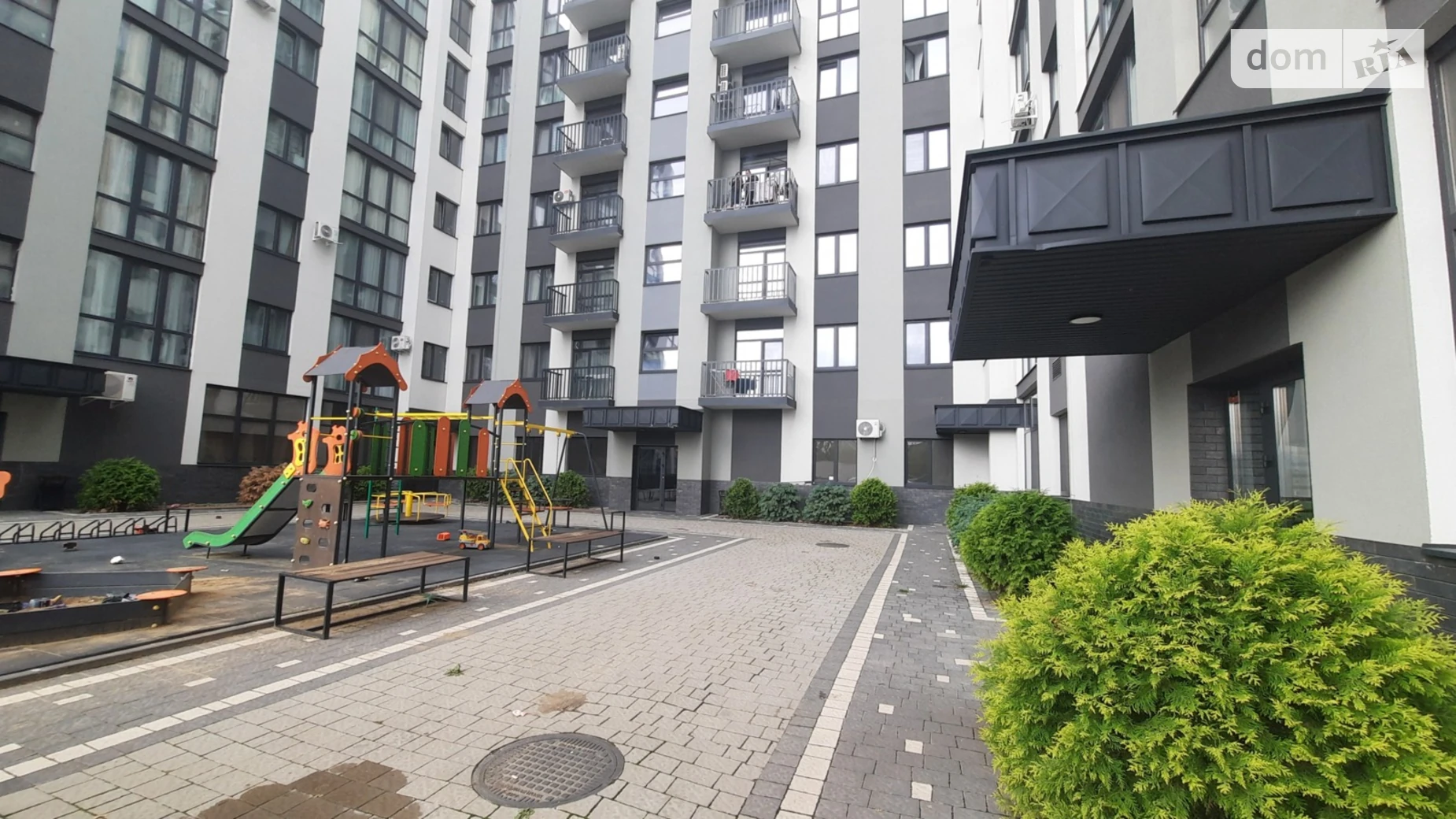 Продается 1-комнатная квартира 46.4 кв. м в Ужгороде, ул. Собранецкая - фото 2