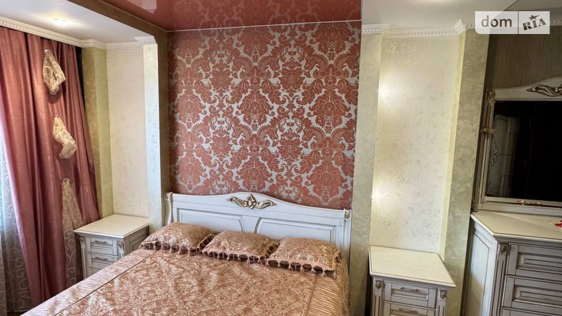 Продается 2-комнатная квартира 74.8 кв. м в Ровно, ул. Дворецкая, 48 - фото 5