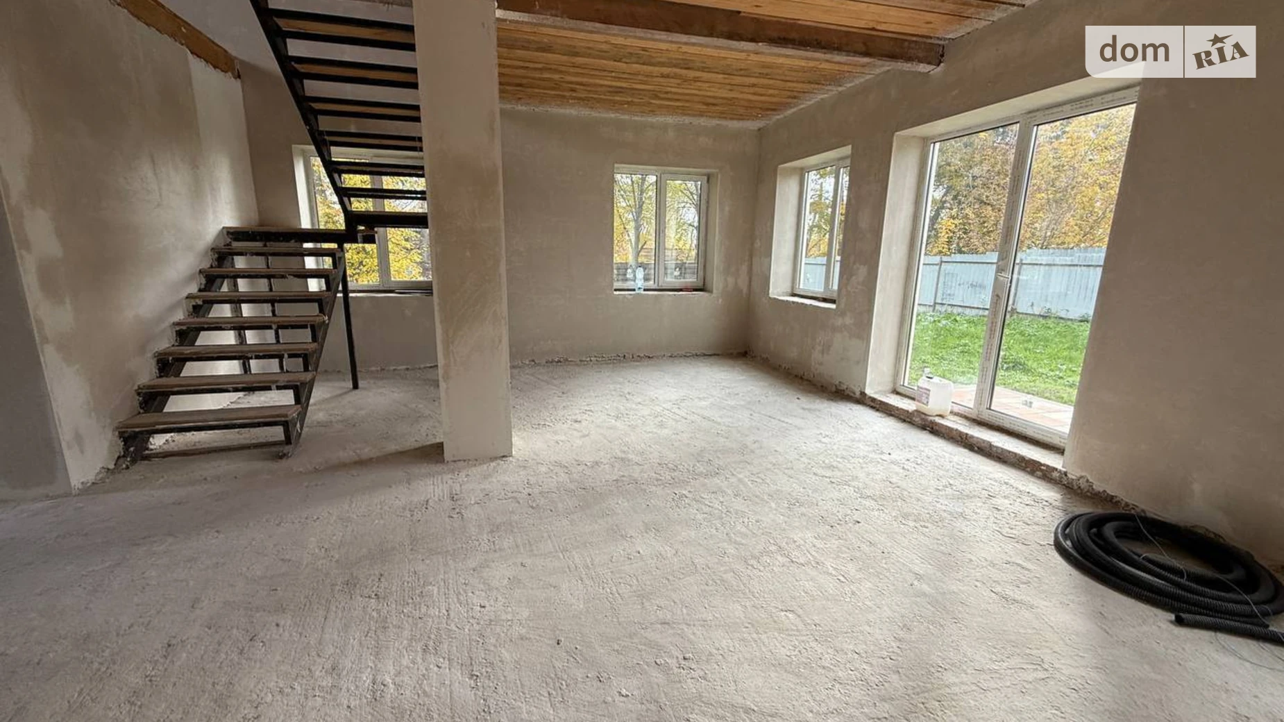 Продается дом на 2 этажа 120 кв. м с камином, цена: 90000 $ - фото 2