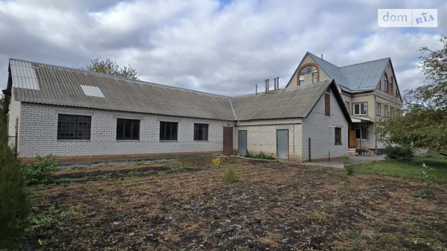 Продается дом на 2 этажа 297.6 кв. м с садом, цена: 115000 $ - фото 3