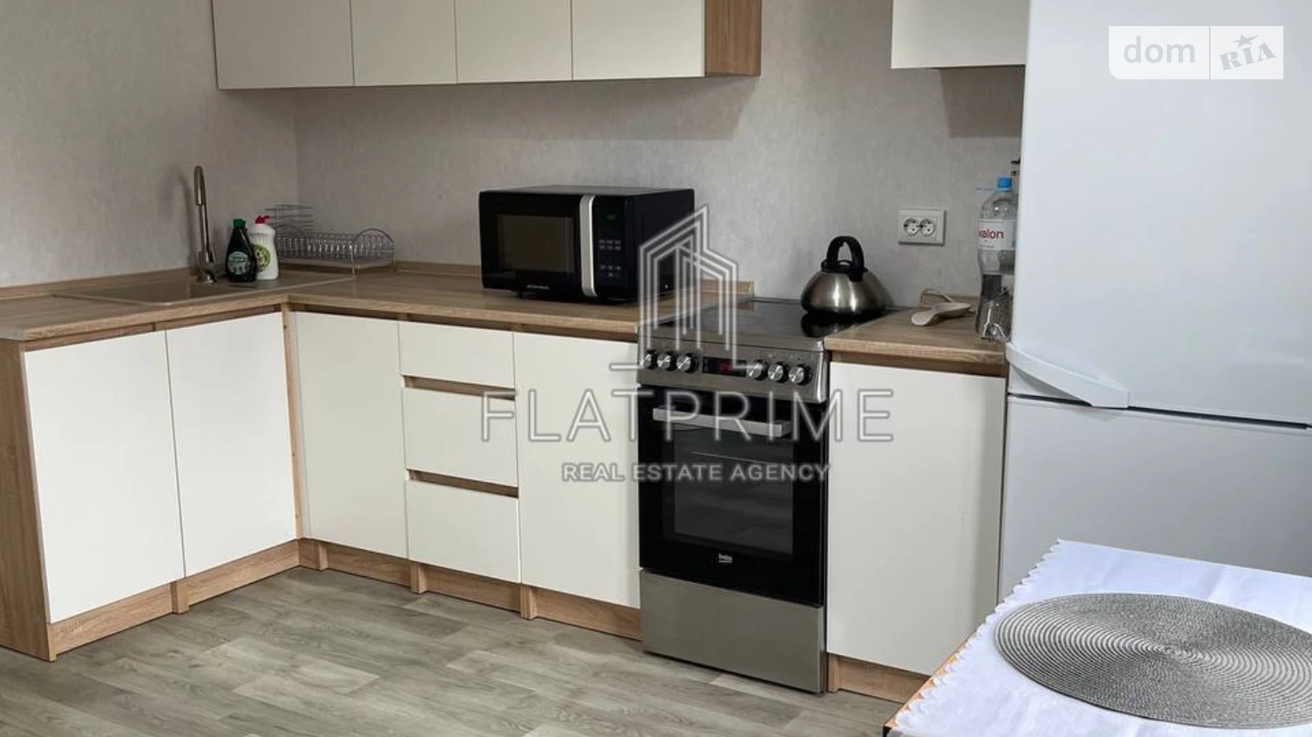 Продается 1-комнатная квартира 40.9 кв. м в Киеве, ул. Анны Ахматовой, 41 - фото 2