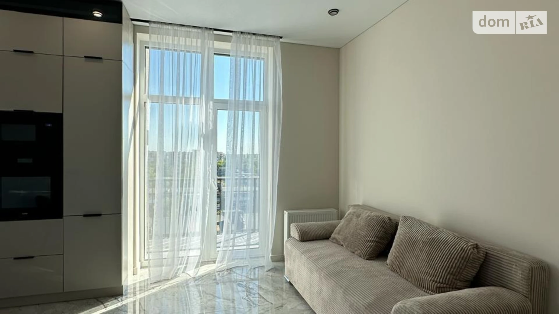 Продается 1-комнатная квартира 55 кв. м в Ужгороде, ул. Иштвана Сечени - фото 2