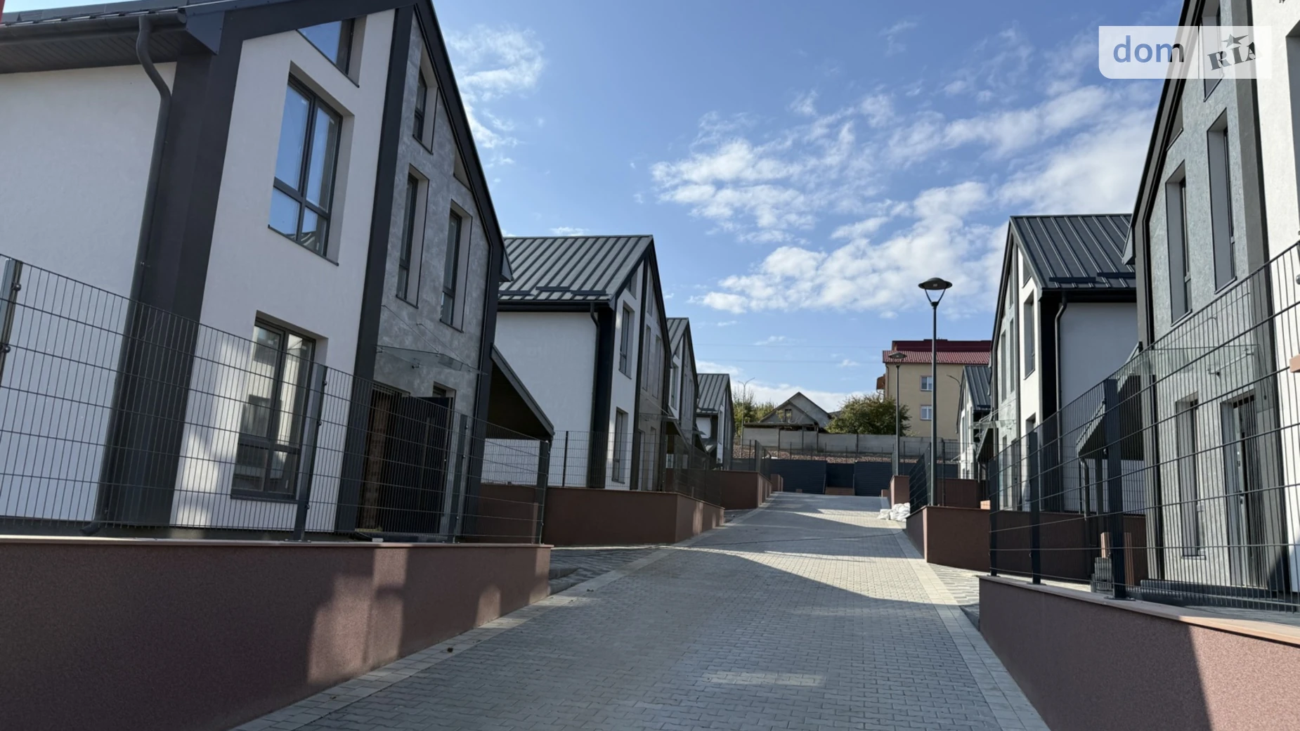 Продається будинок 2 поверховий 150 кв. м з подвалом, цена: 95000 $ - фото 2