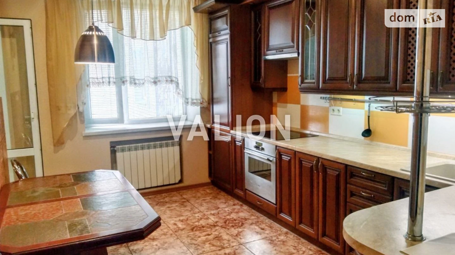 Продается 3-комнатная квартира 87 кв. м в Киеве, ул. Василия Верховинца, 10 - фото 2