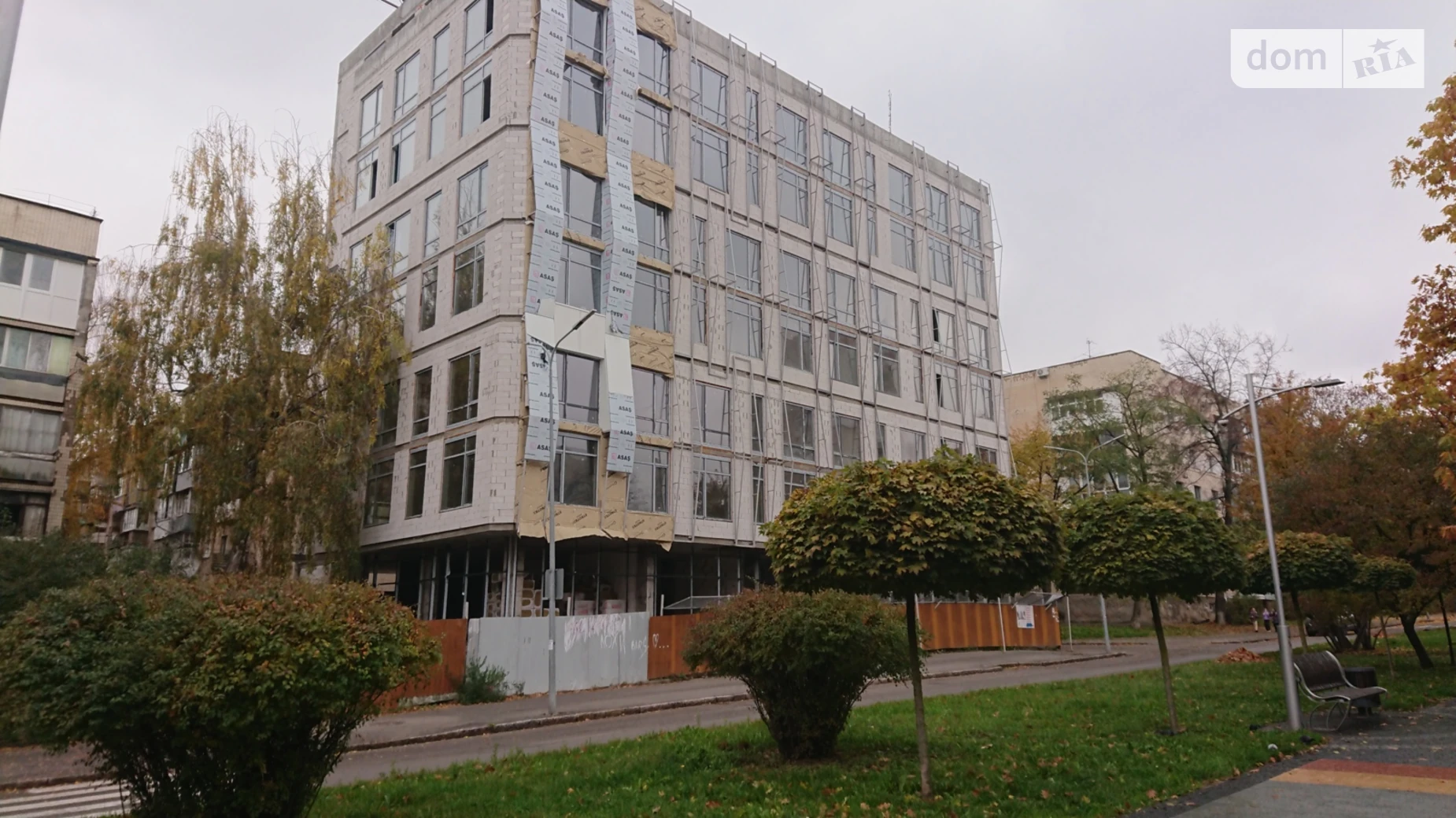 Продается 1-комнатная квартира 47.5 кв. м в Виннице, просп. Космонавтов - фото 2