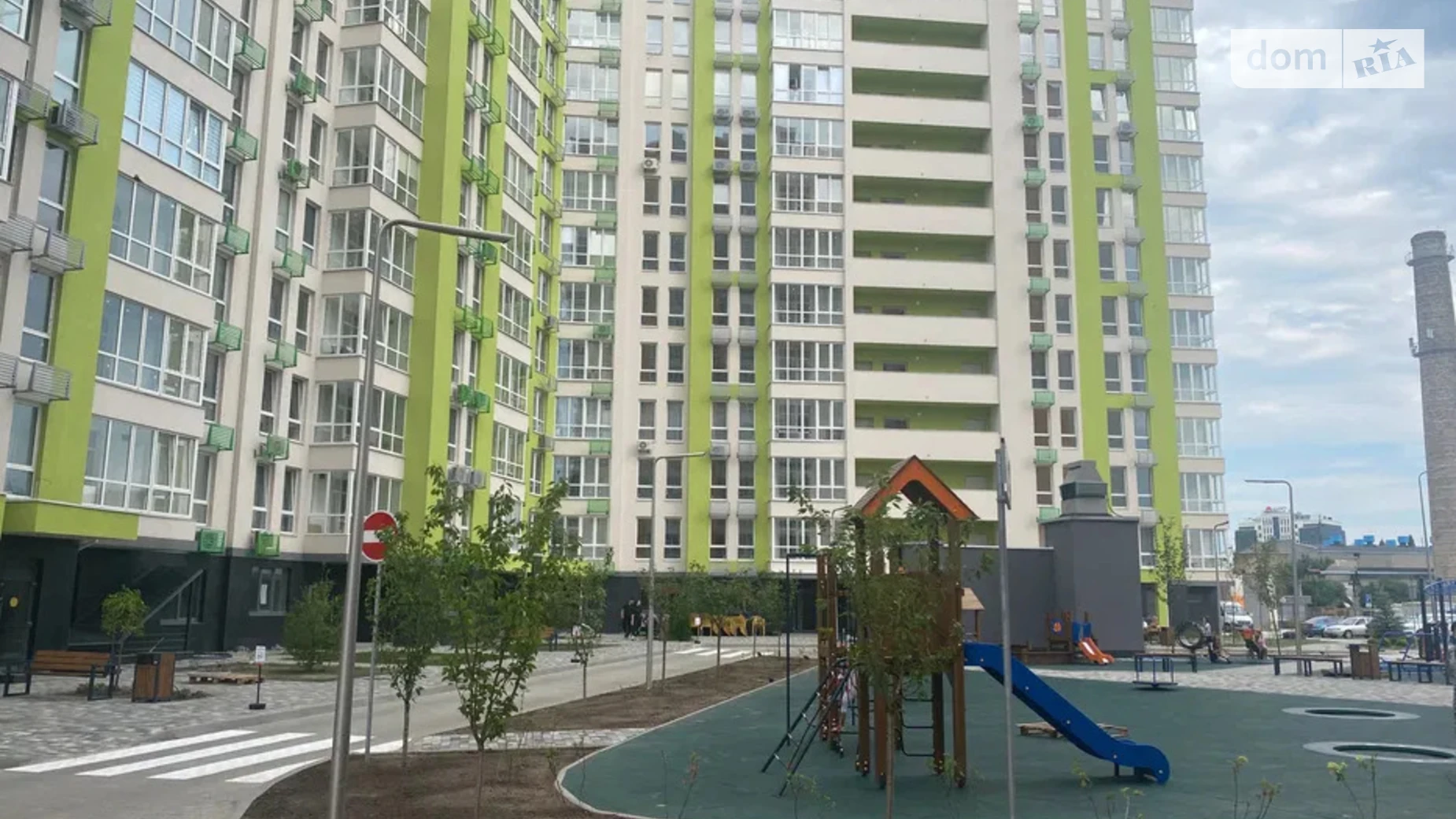 Продается 3-комнатная квартира 83 кв. м в Киеве, ул. Бердника Олеся - фото 2