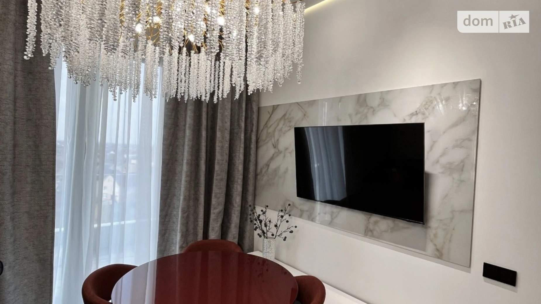 Продается 3-комнатная квартира 65 кв. м в Ужгороде, ул. Легоцкого, 80 - фото 2